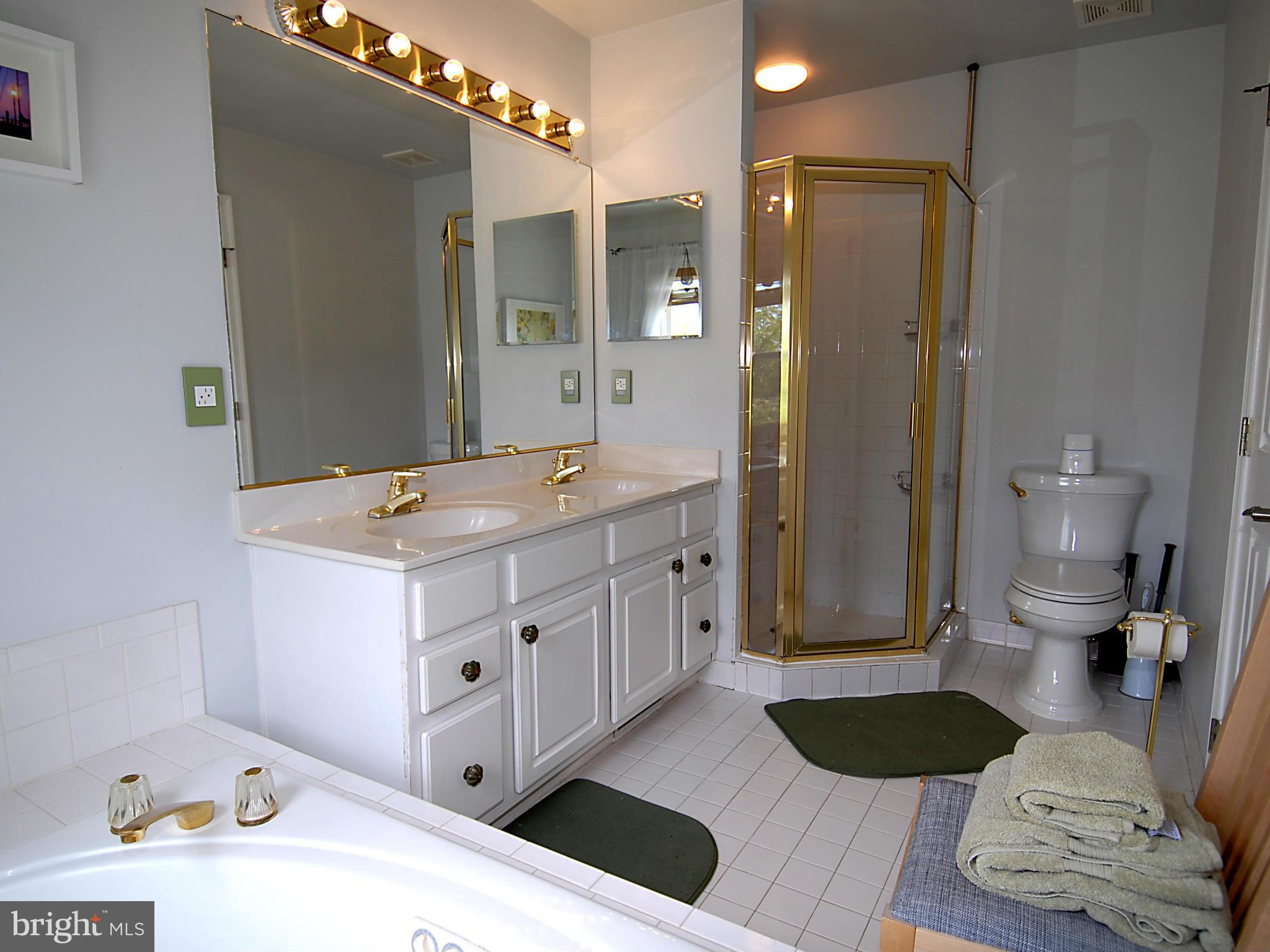 EARLY STREET VILLAGE - Residential Lease