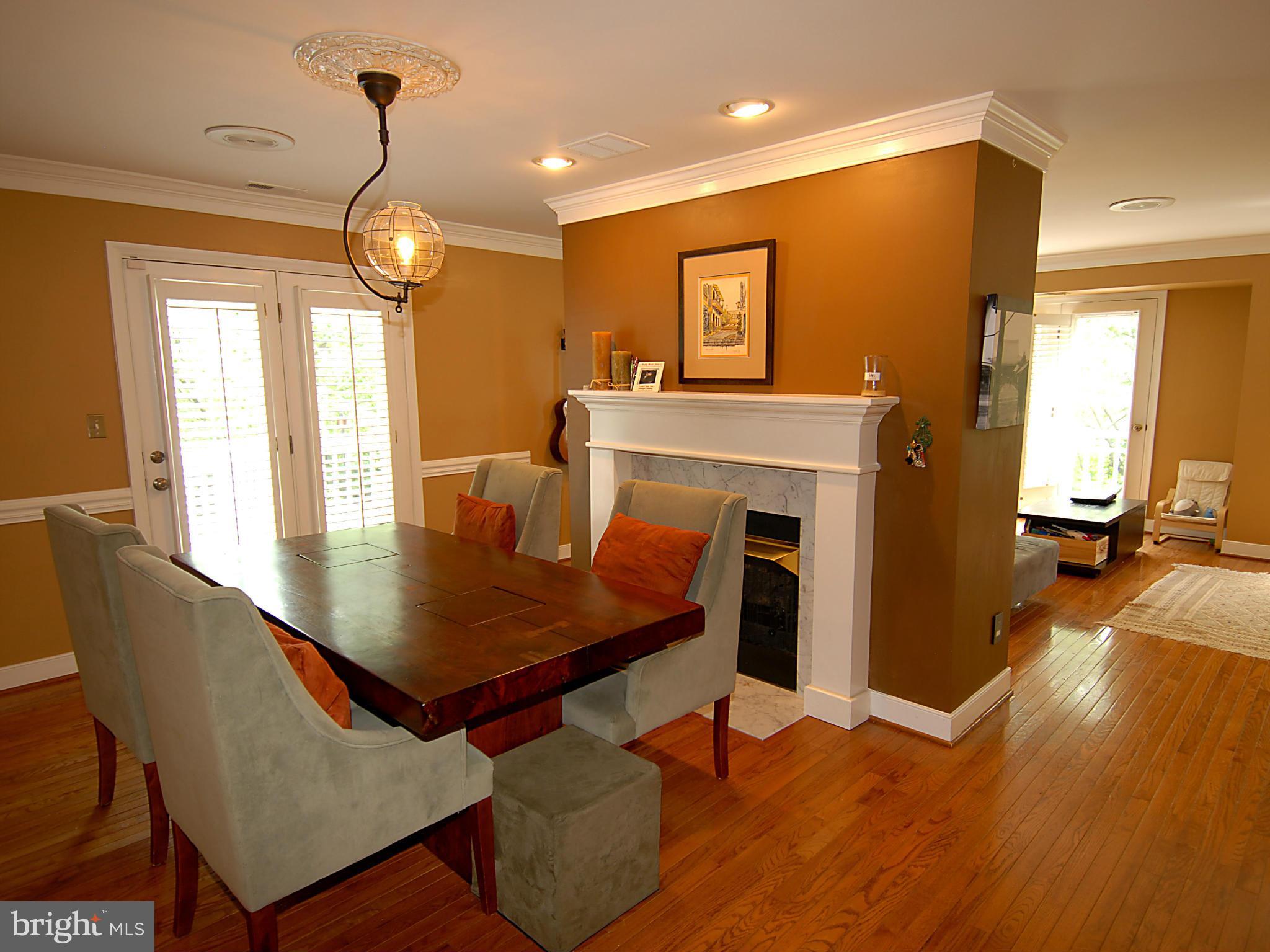 EARLY STREET VILLAGE - Residential Lease