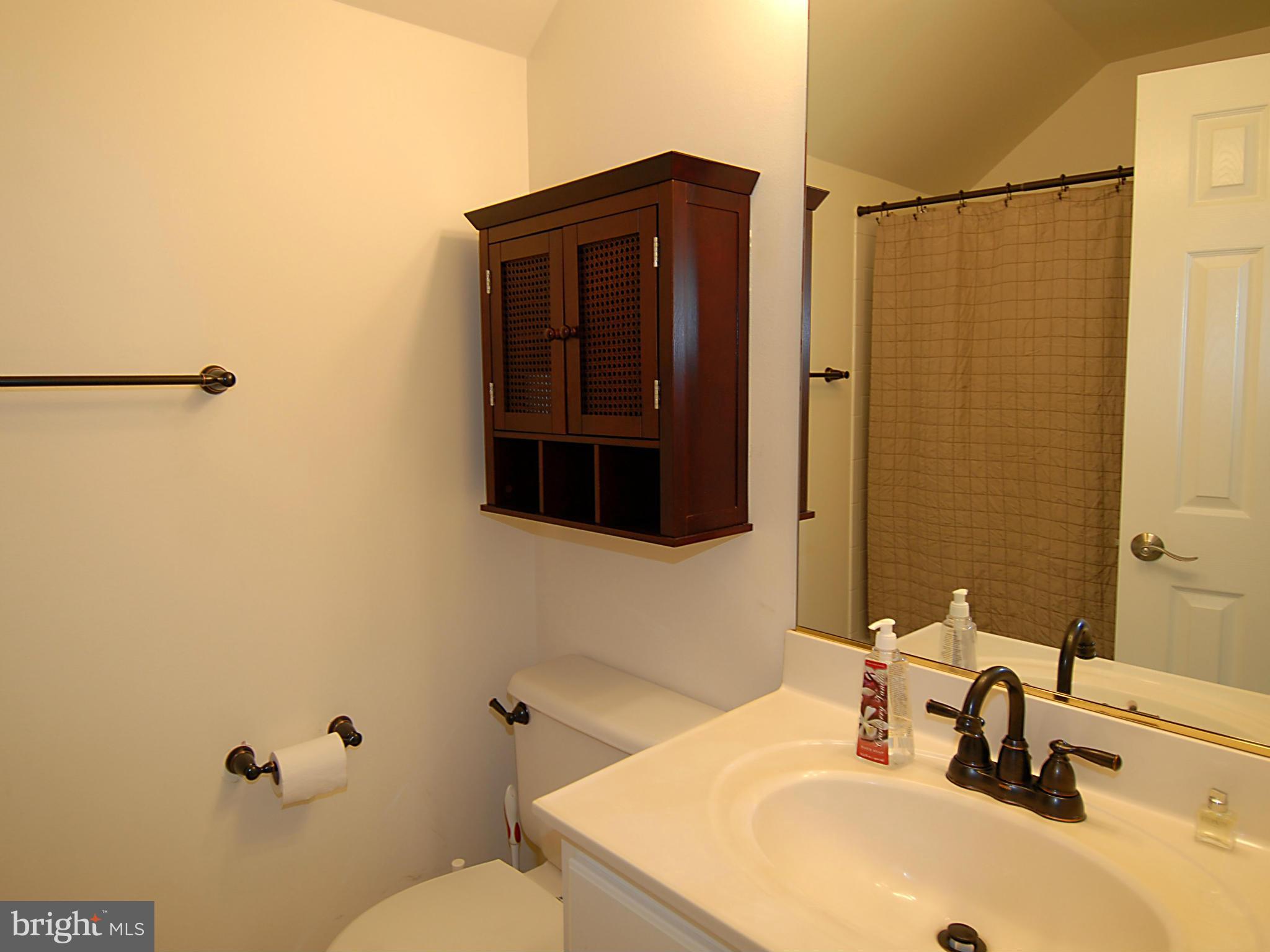 EARLY STREET VILLAGE - Residential Lease