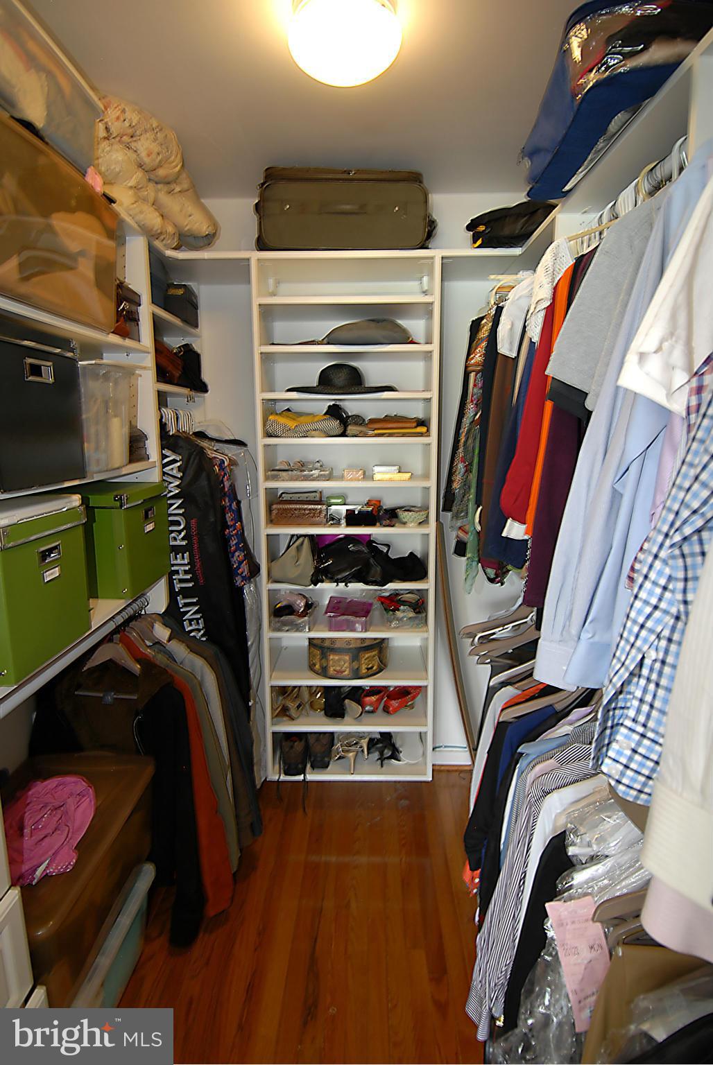 EARLY STREET VILLAGE - Residential Lease