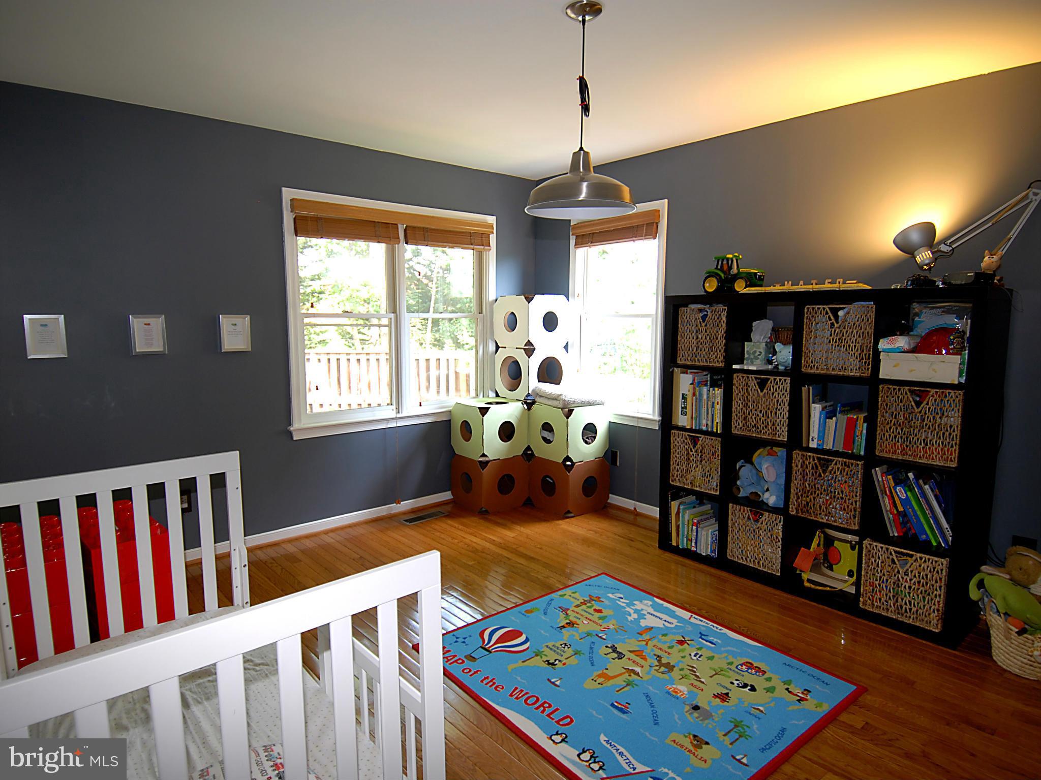 EARLY STREET VILLAGE - Residential Lease