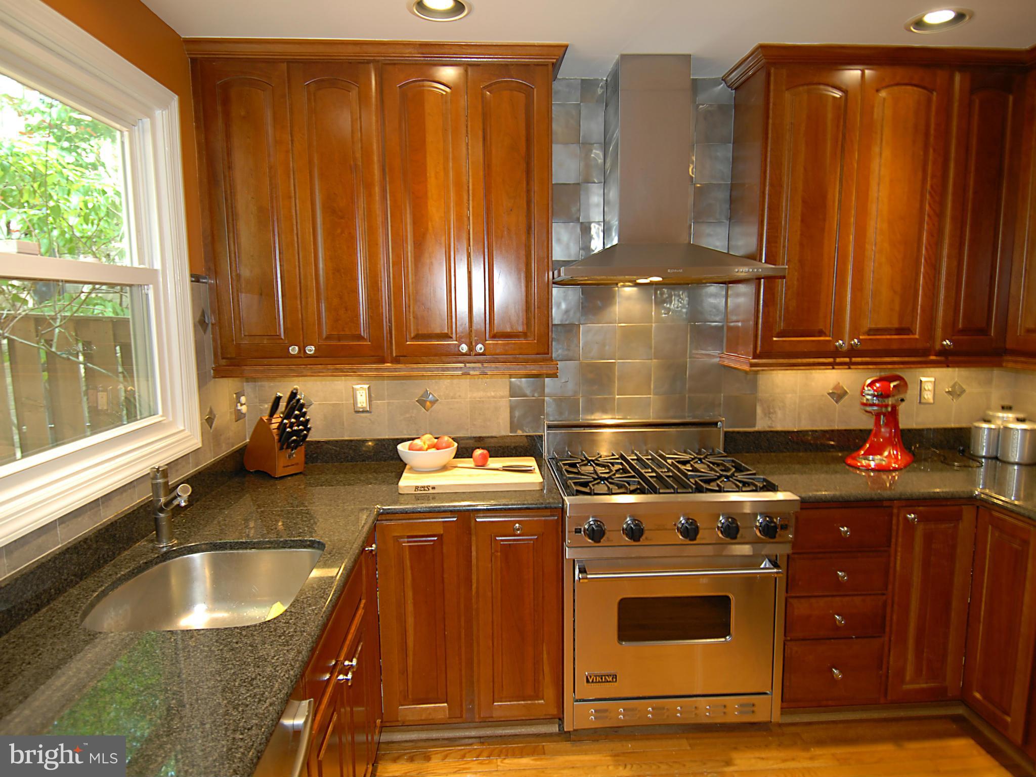 EARLY STREET VILLAGE - Residential Lease