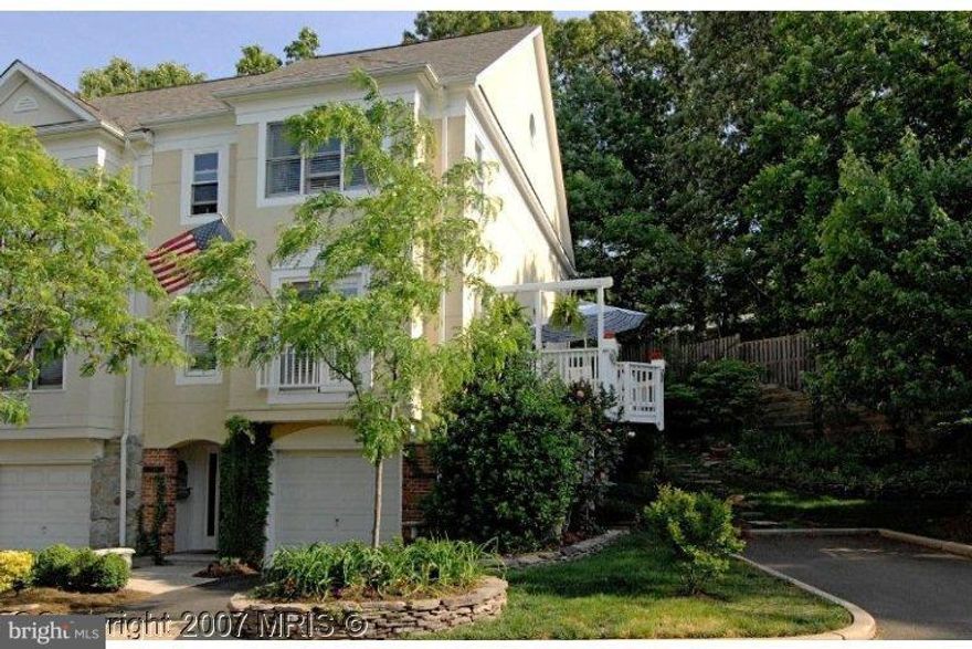 Reduced. Stunning end unit townhouse close to Old Town Alexandria. 4 level contemporary beauty with 1 car garage. Gourmet kitchen. Pets considered - no huge dogs because of the hardwoods please. $50 per app to command properties. Text agent for showing code.