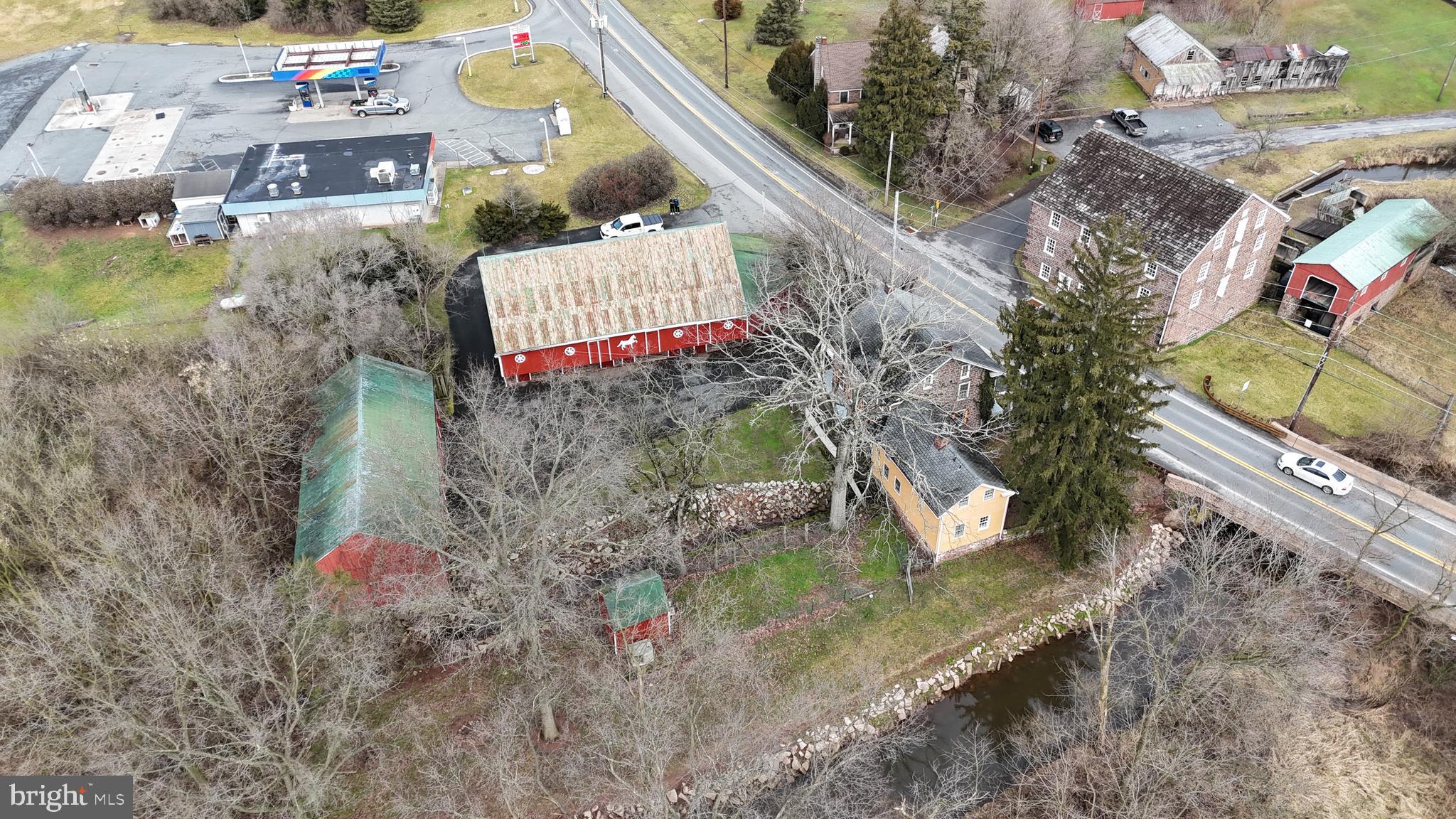 BRECKNOCK TOWNSHIP - Residential