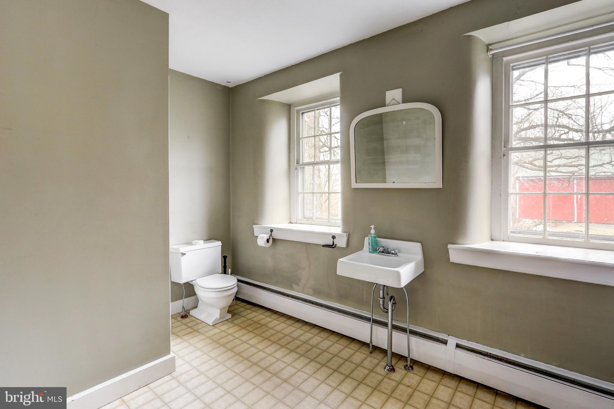 BRECKNOCK TOWNSHIP - Residential