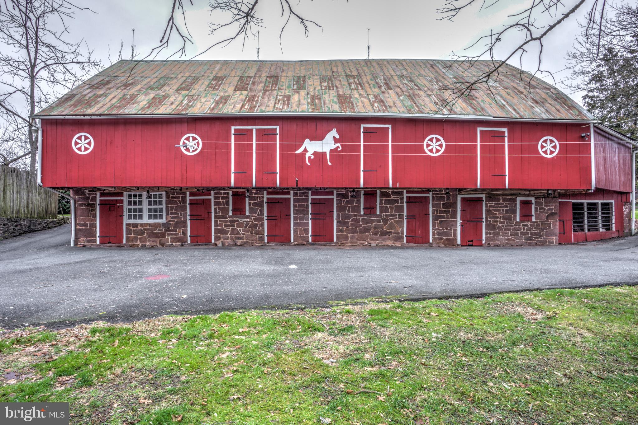 BRECKNOCK TOWNSHIP - Residential