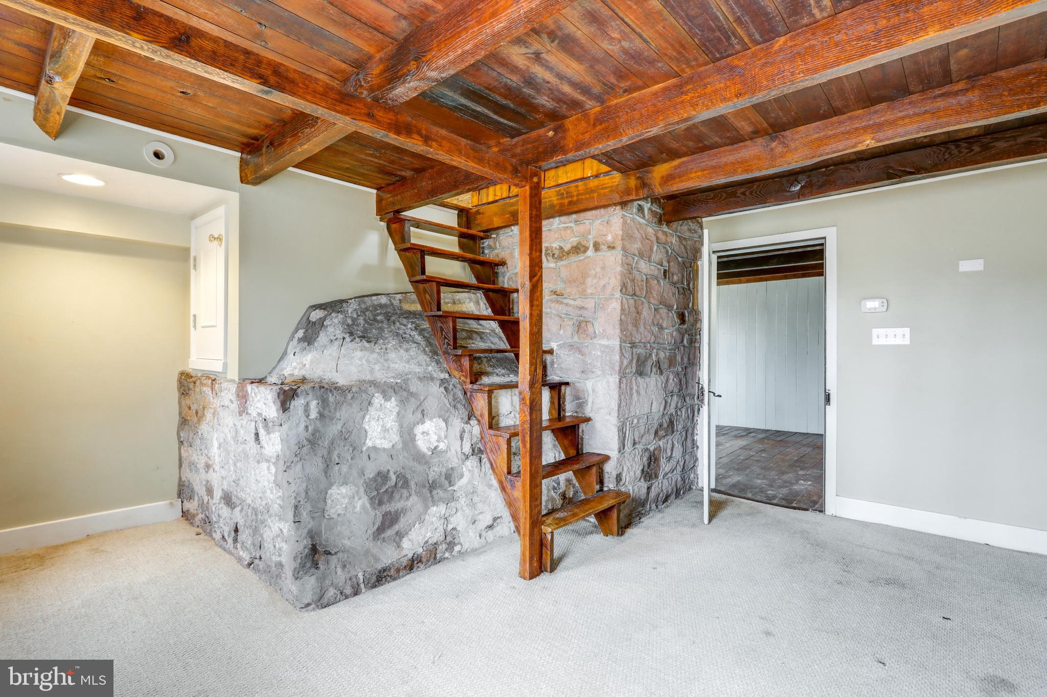 BRECKNOCK TOWNSHIP - Residential