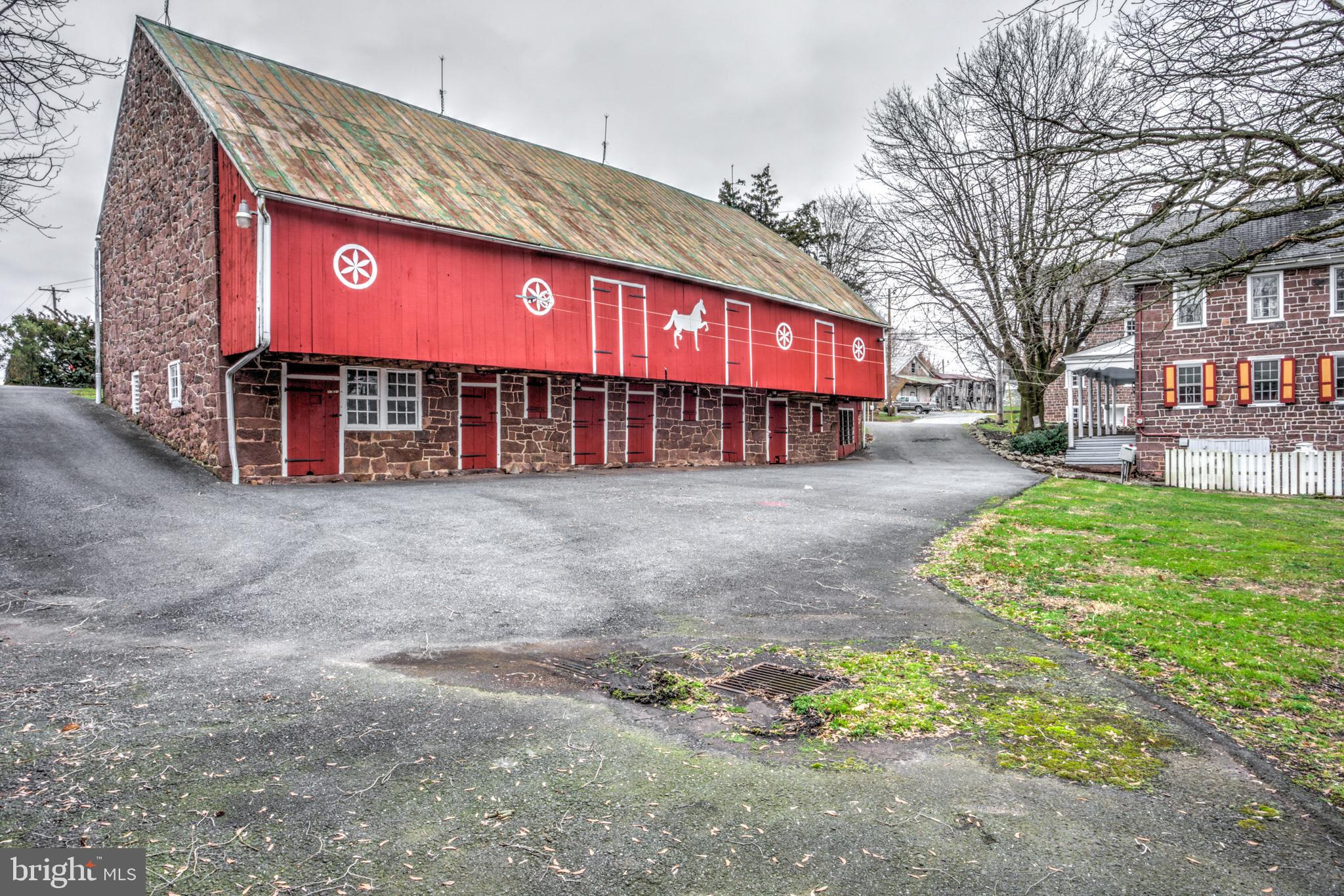 BRECKNOCK TOWNSHIP - Residential