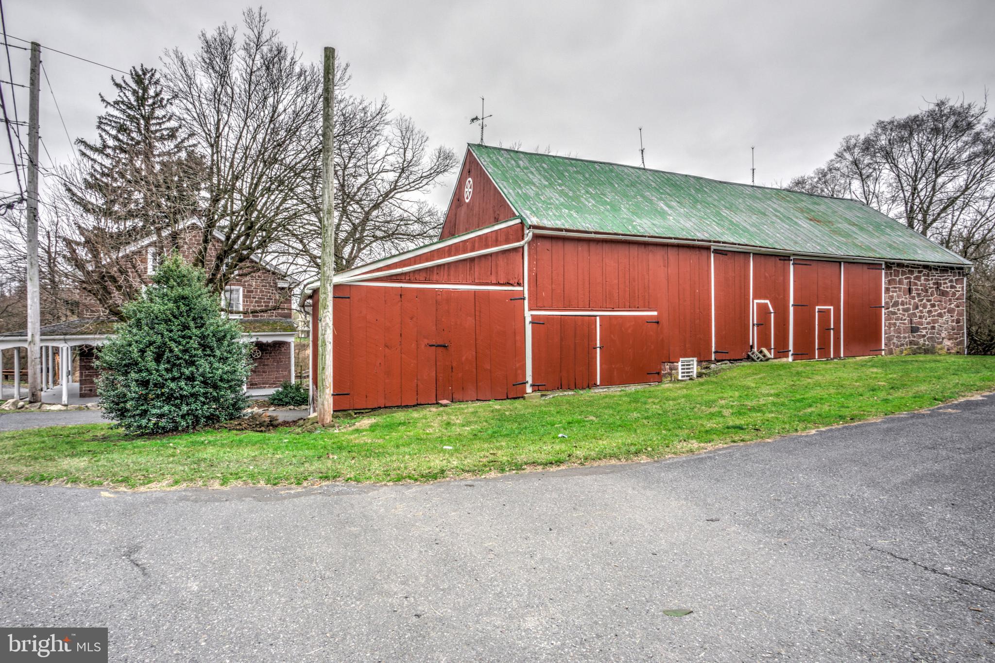 BRECKNOCK TOWNSHIP - Residential