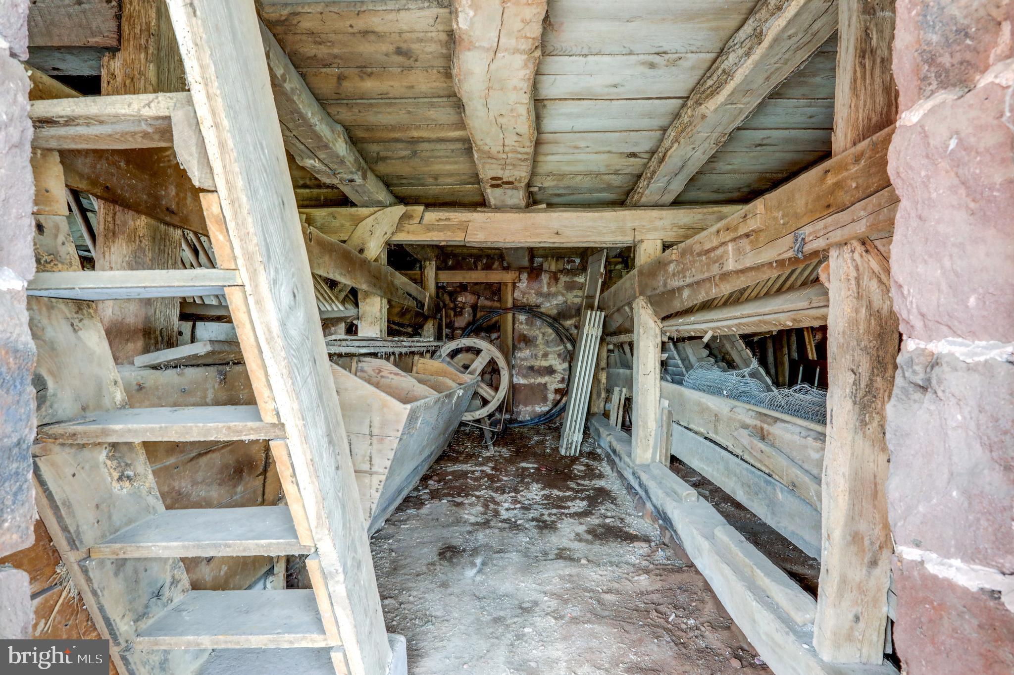 BRECKNOCK TOWNSHIP - Residential