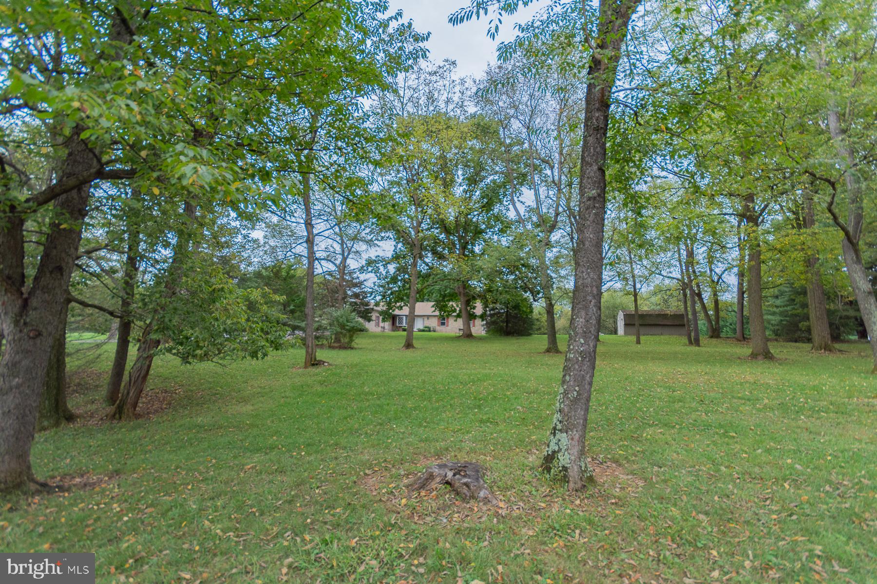 PEMBROKE GROVE - Residential