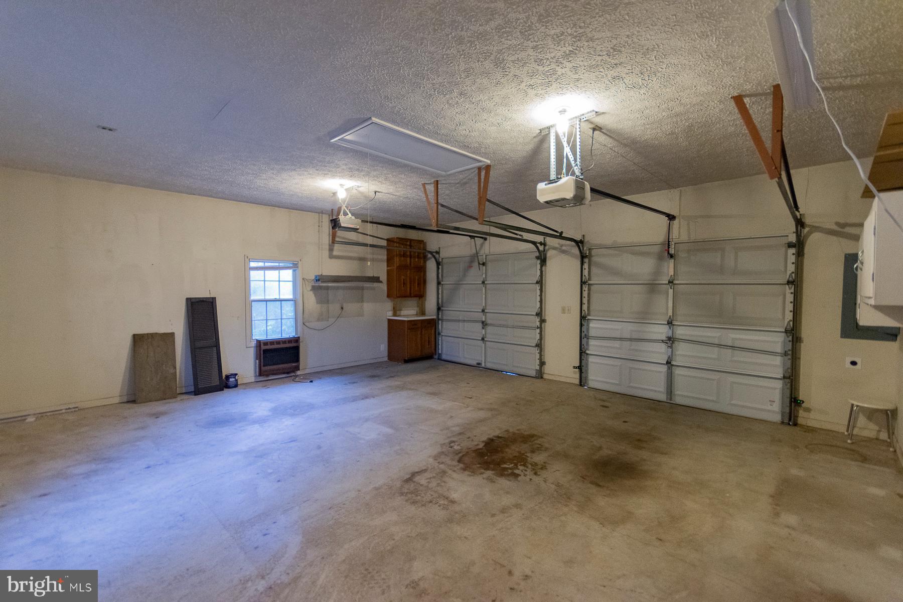 PEMBROKE GROVE - Residential