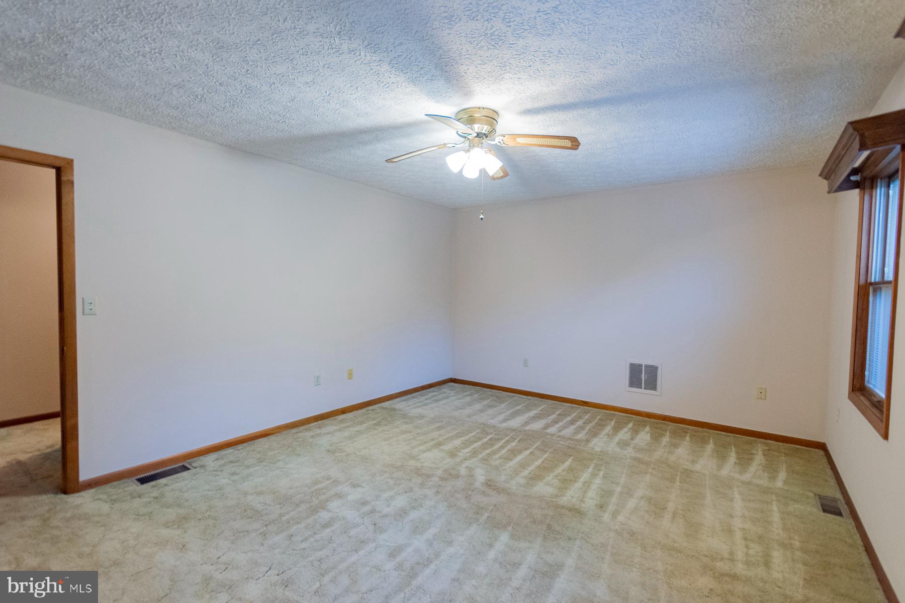 PEMBROKE GROVE - Residential