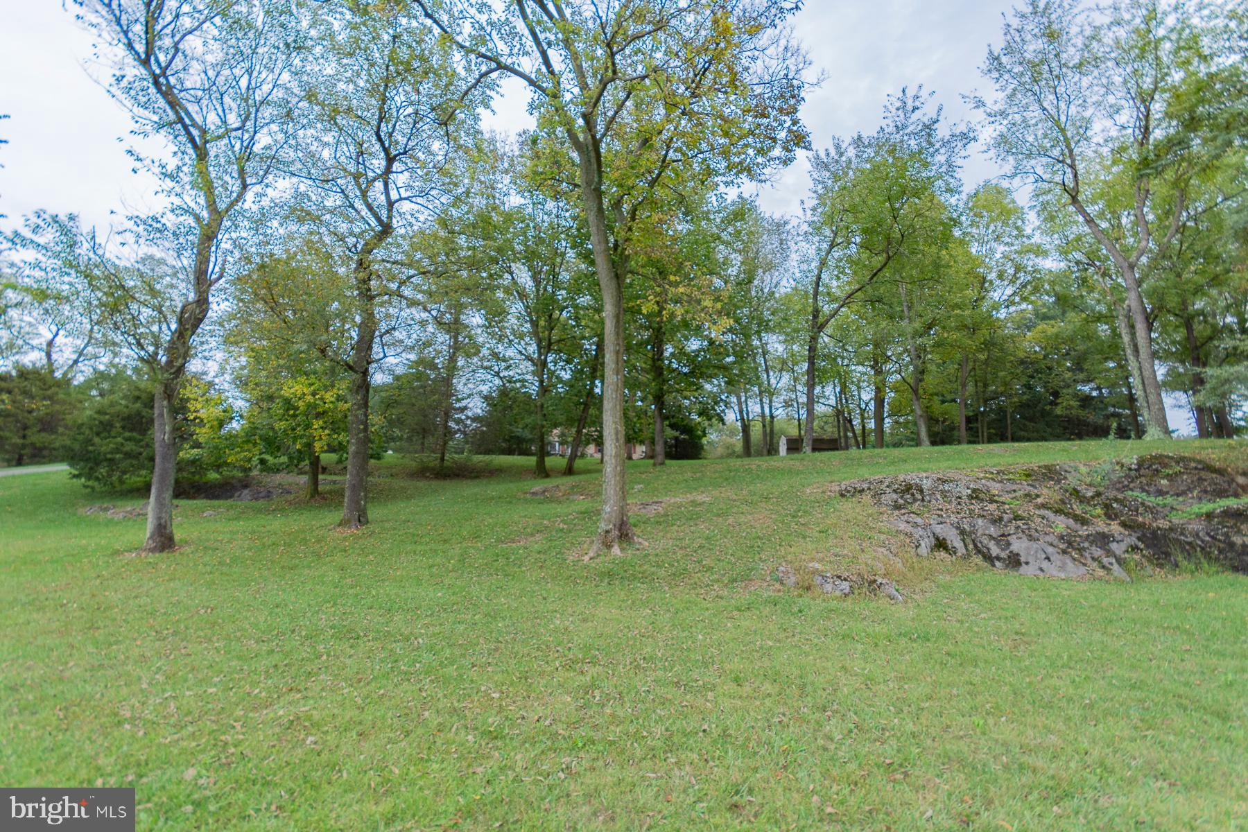 PEMBROKE GROVE - Residential