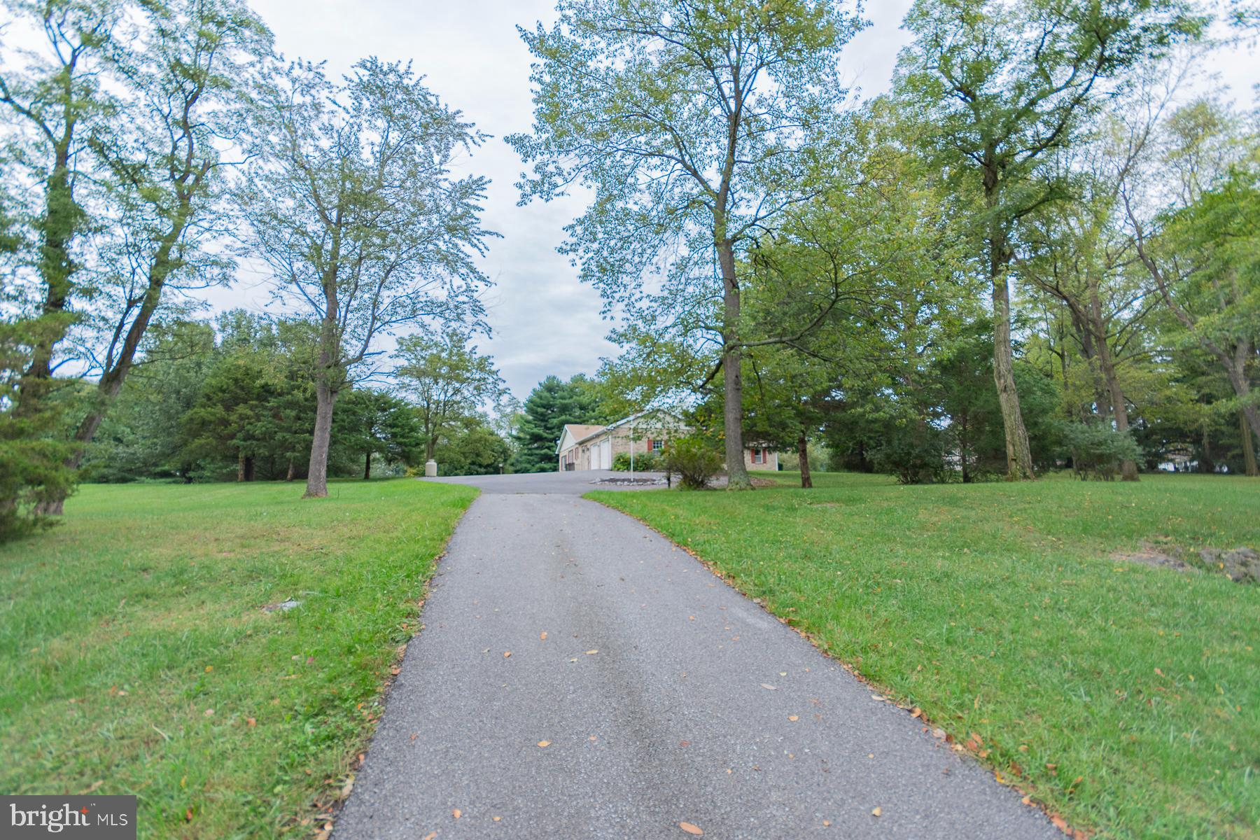 PEMBROKE GROVE - Residential