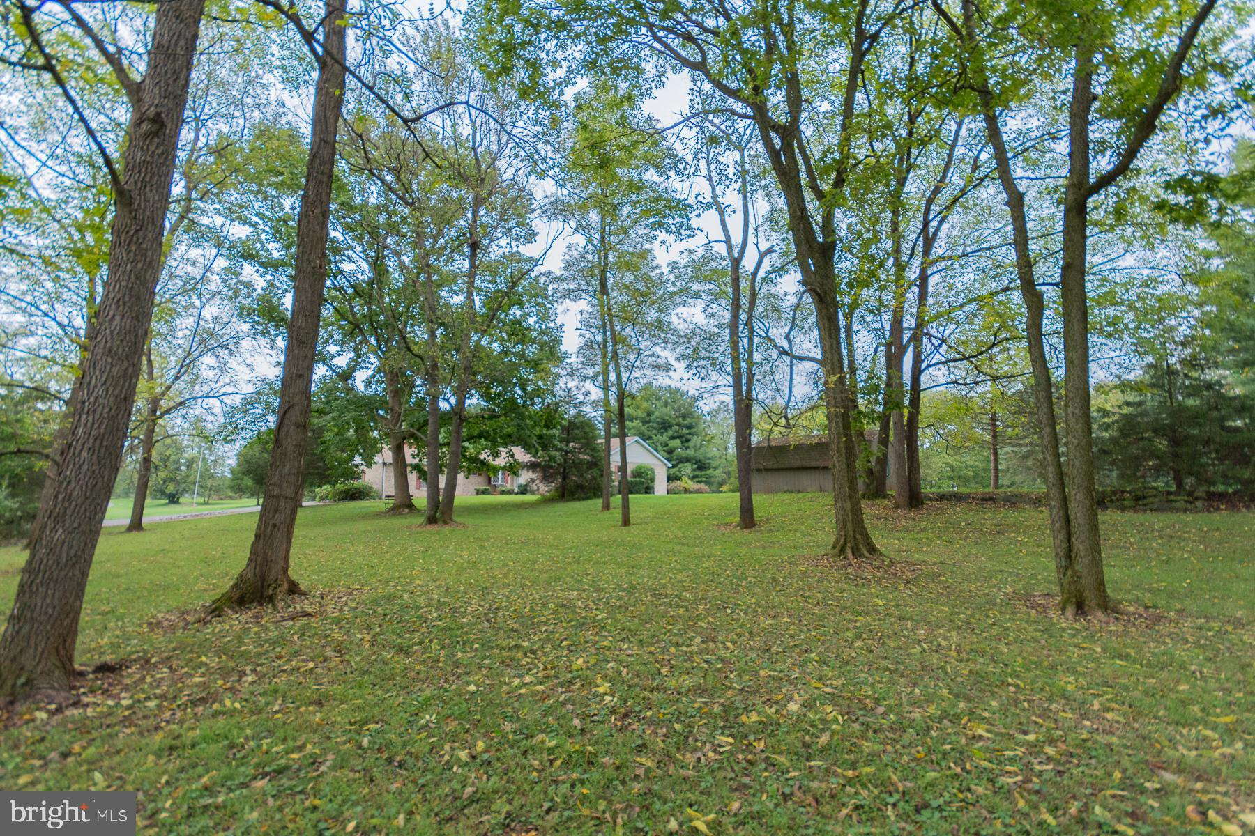 PEMBROKE GROVE - Residential