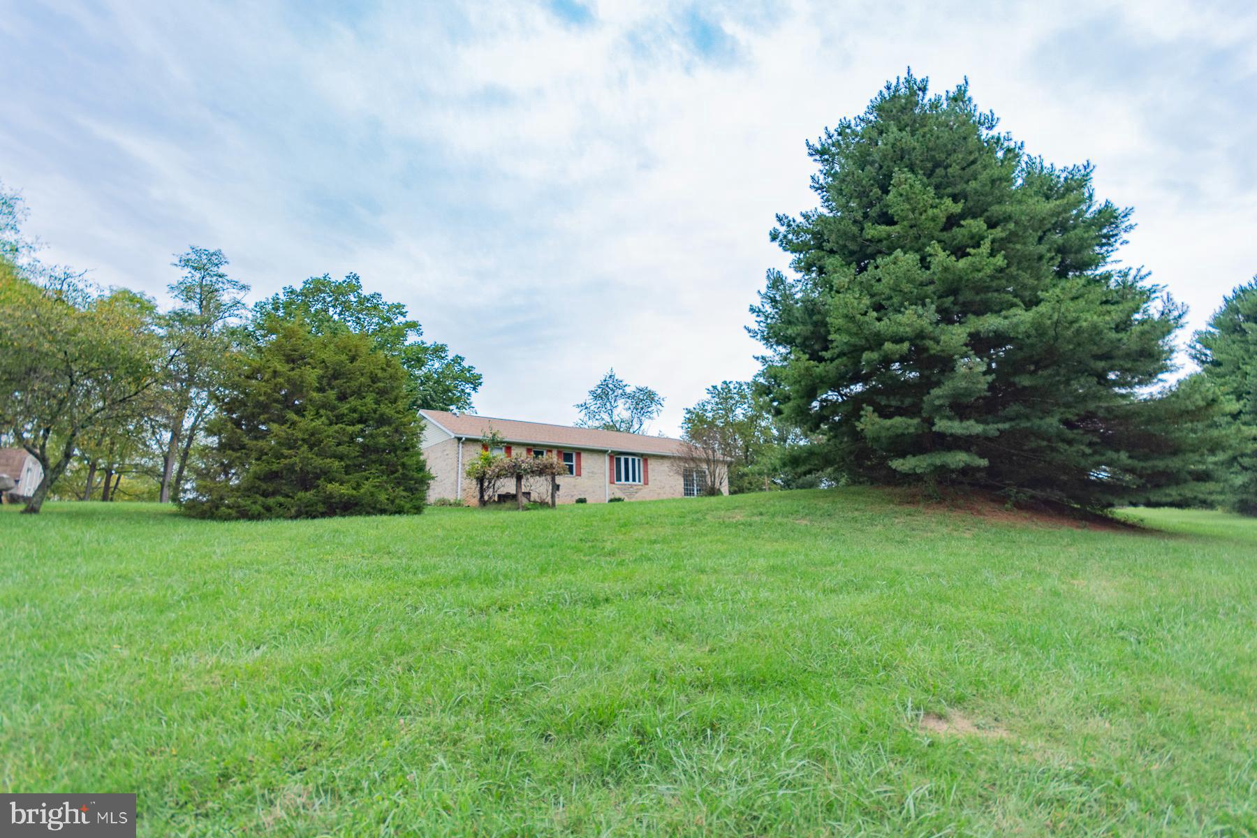 PEMBROKE GROVE - Residential