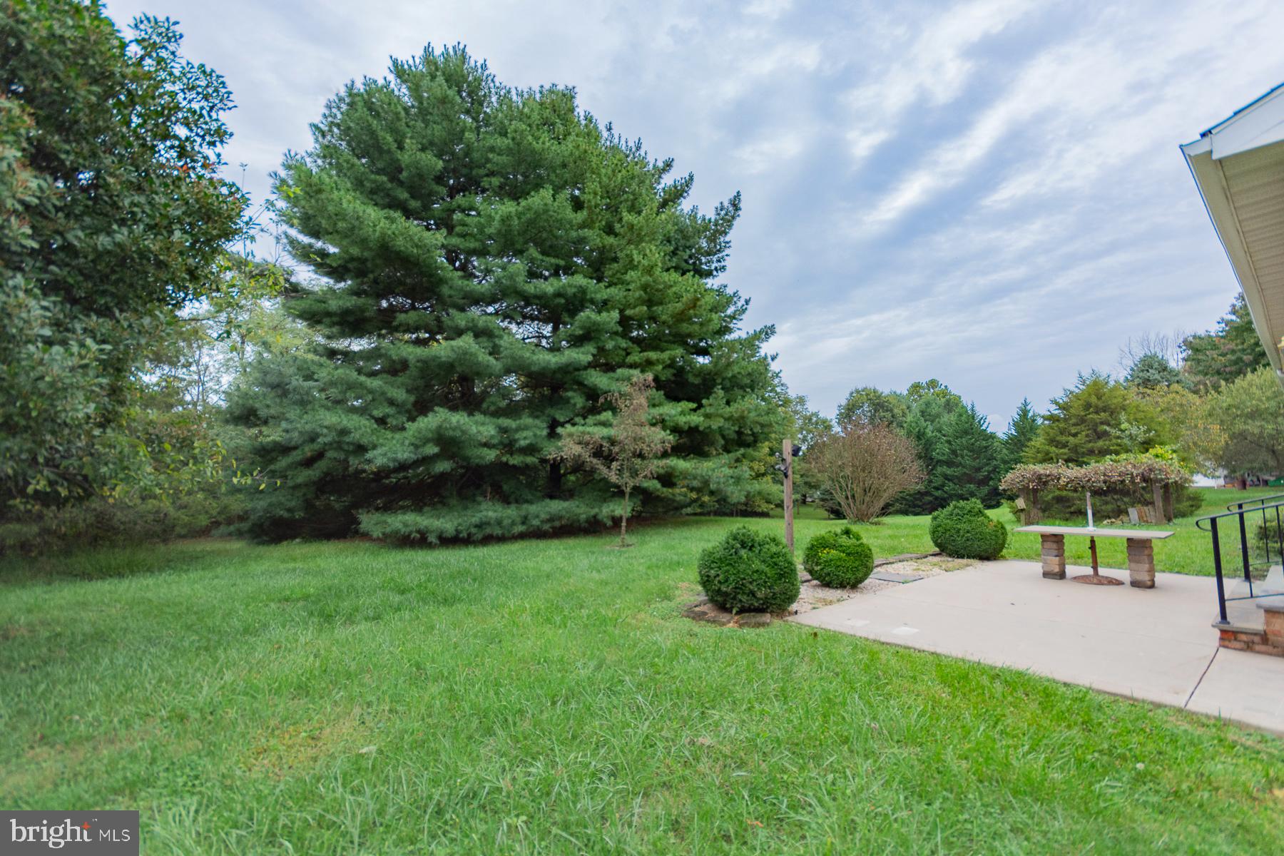 PEMBROKE GROVE - Residential