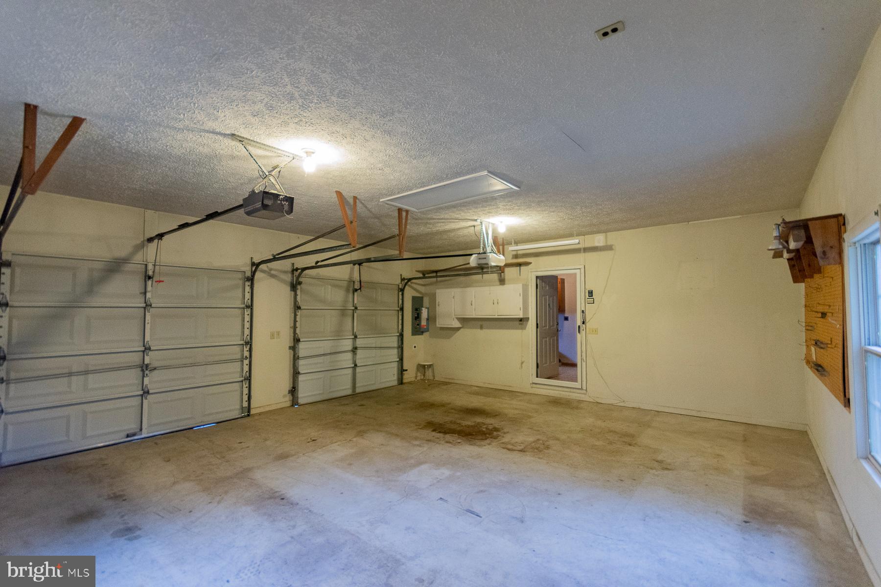 PEMBROKE GROVE - Residential