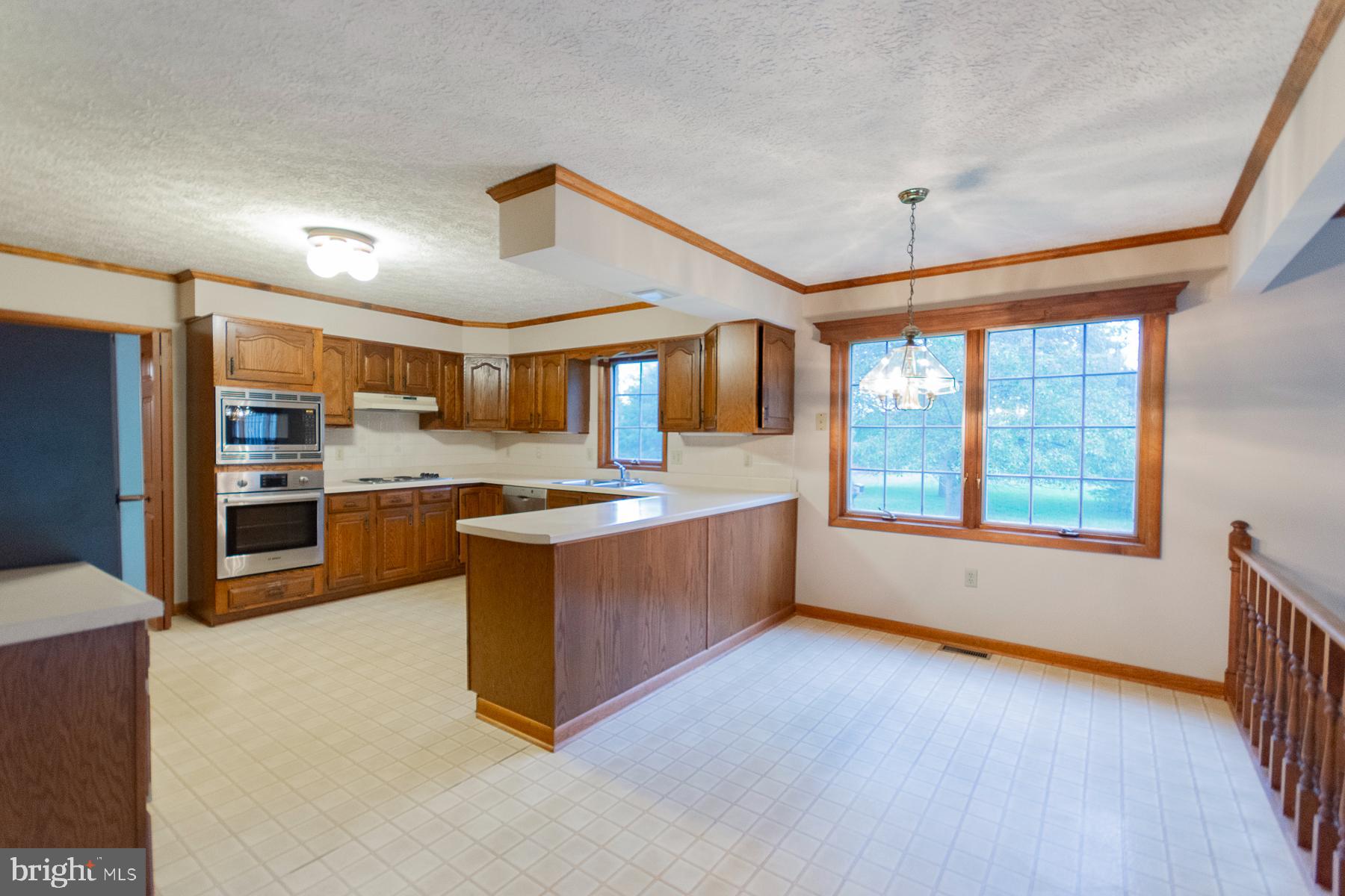 PEMBROKE GROVE - Residential