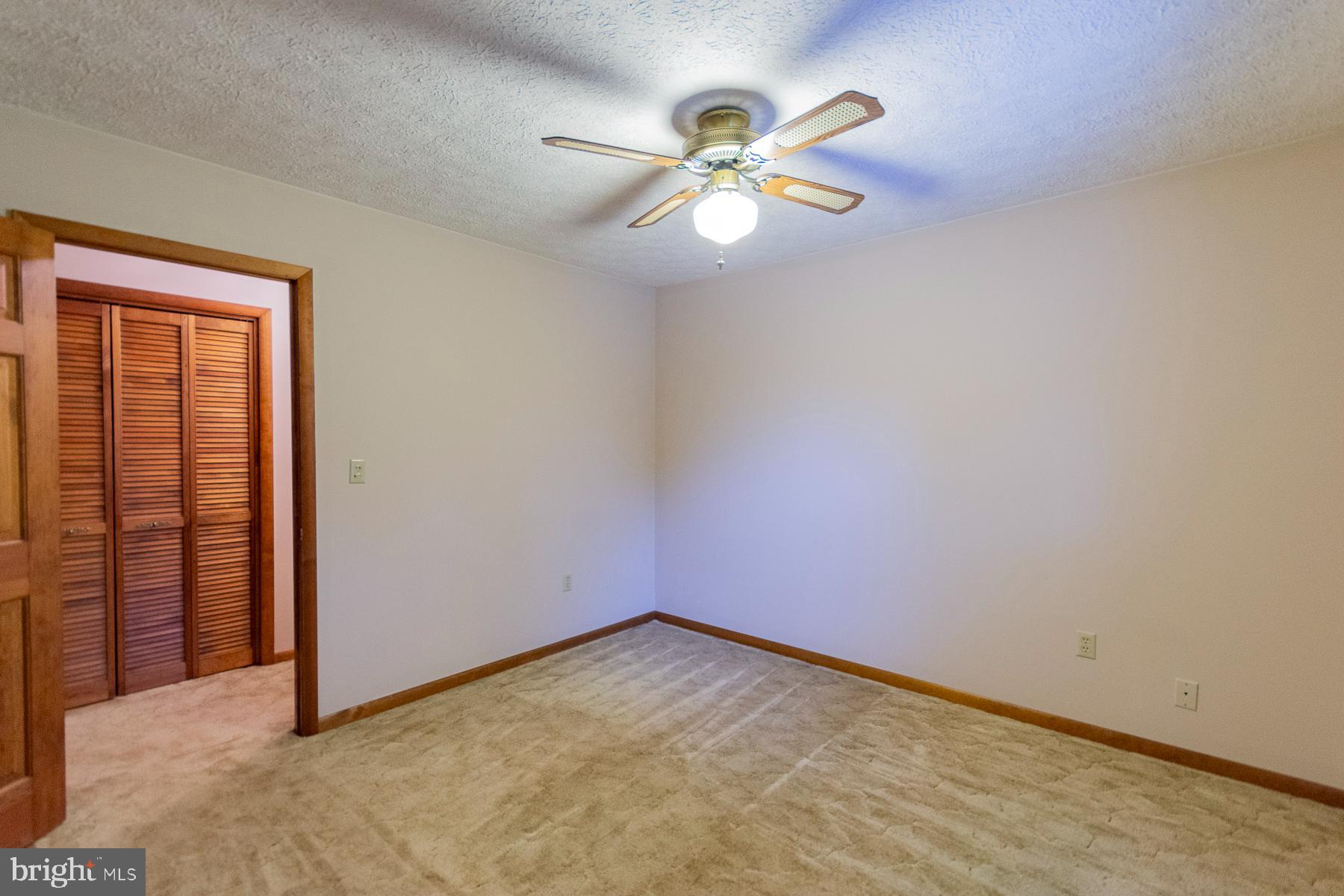 PEMBROKE GROVE - Residential