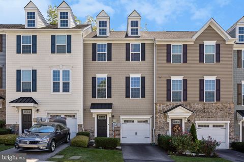 Photo of 142 Mulberry Drive, MALVERN, PA 19355 (MLS # PACT2109710)
