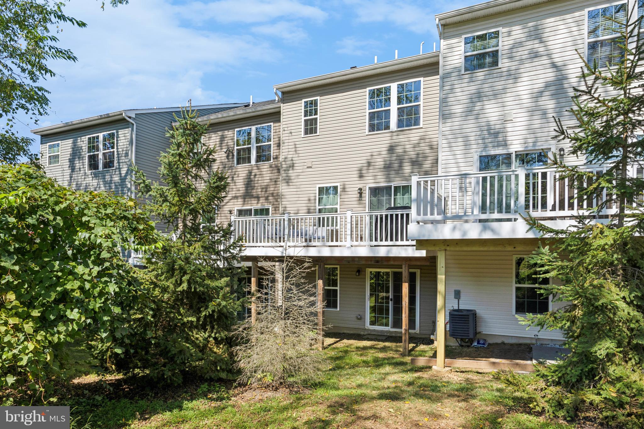 MALVERN WALK - Residential Lease