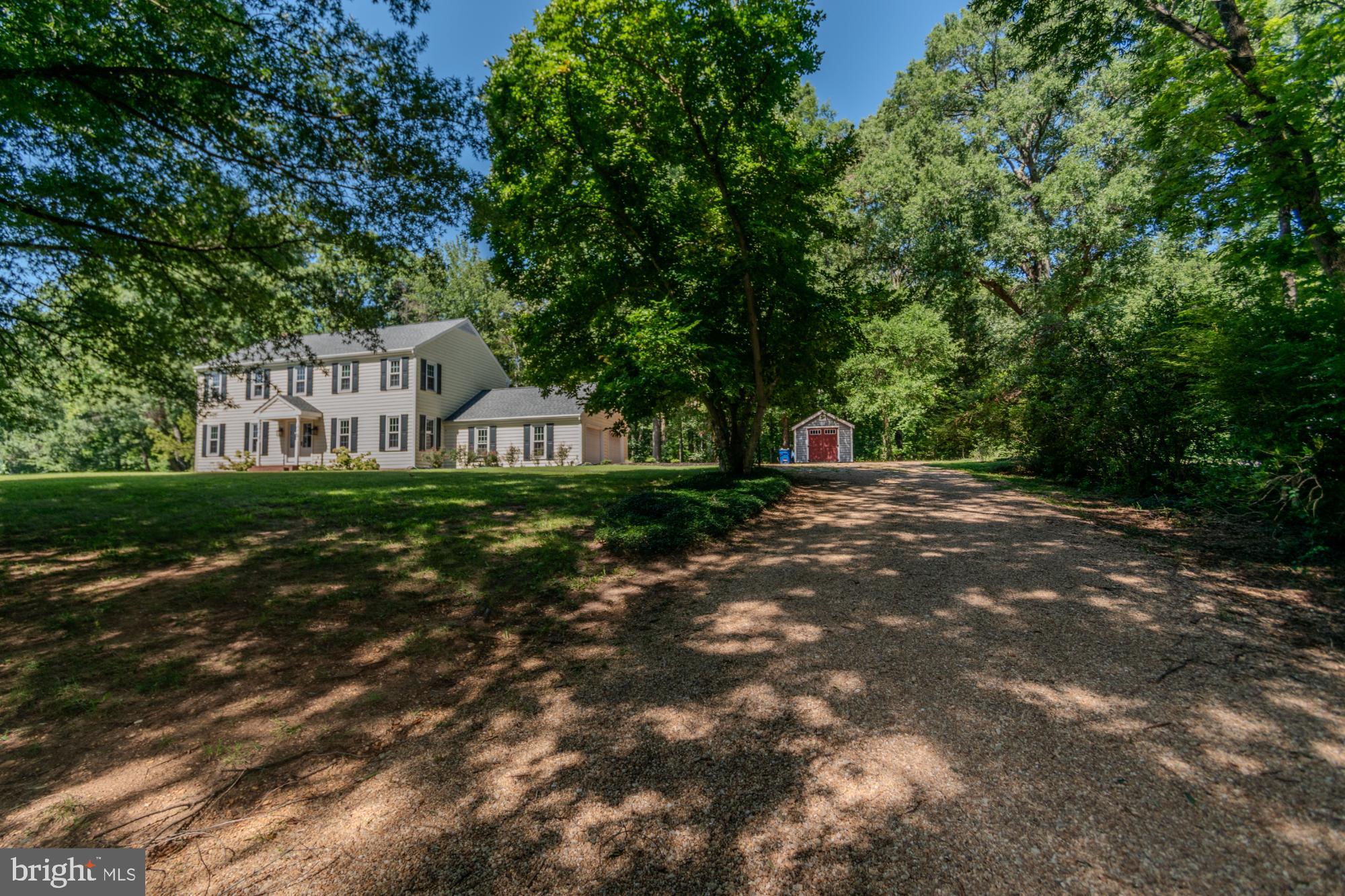 428 INGLESIDE DRIVE