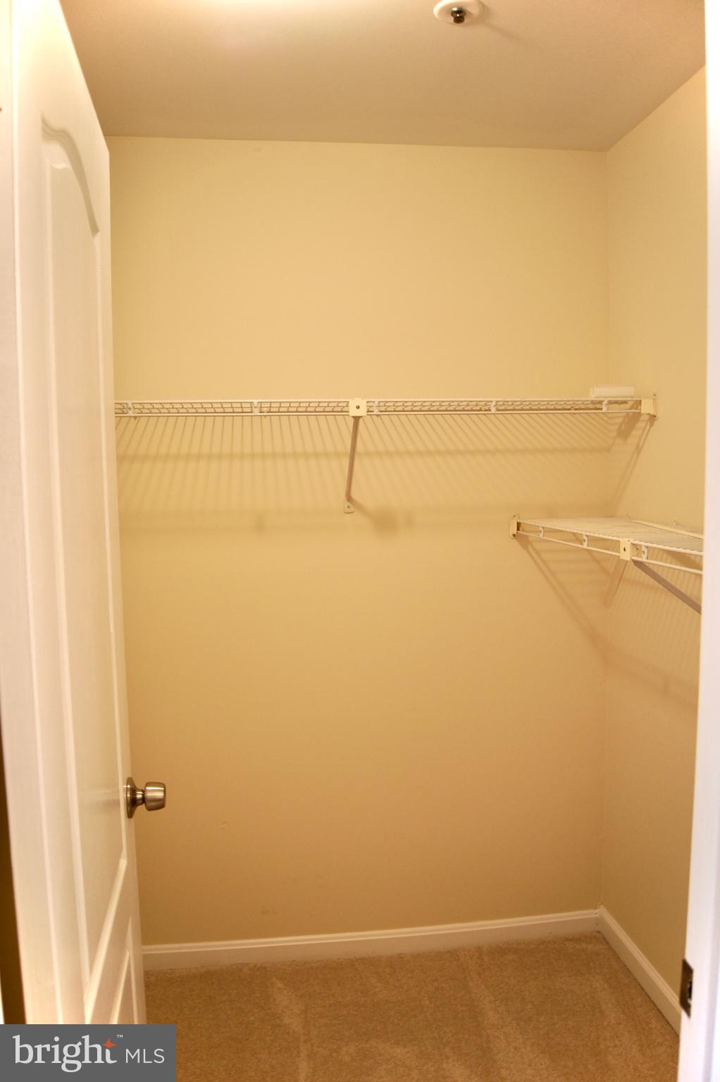 MONTGOMERY RUN - Residential Lease