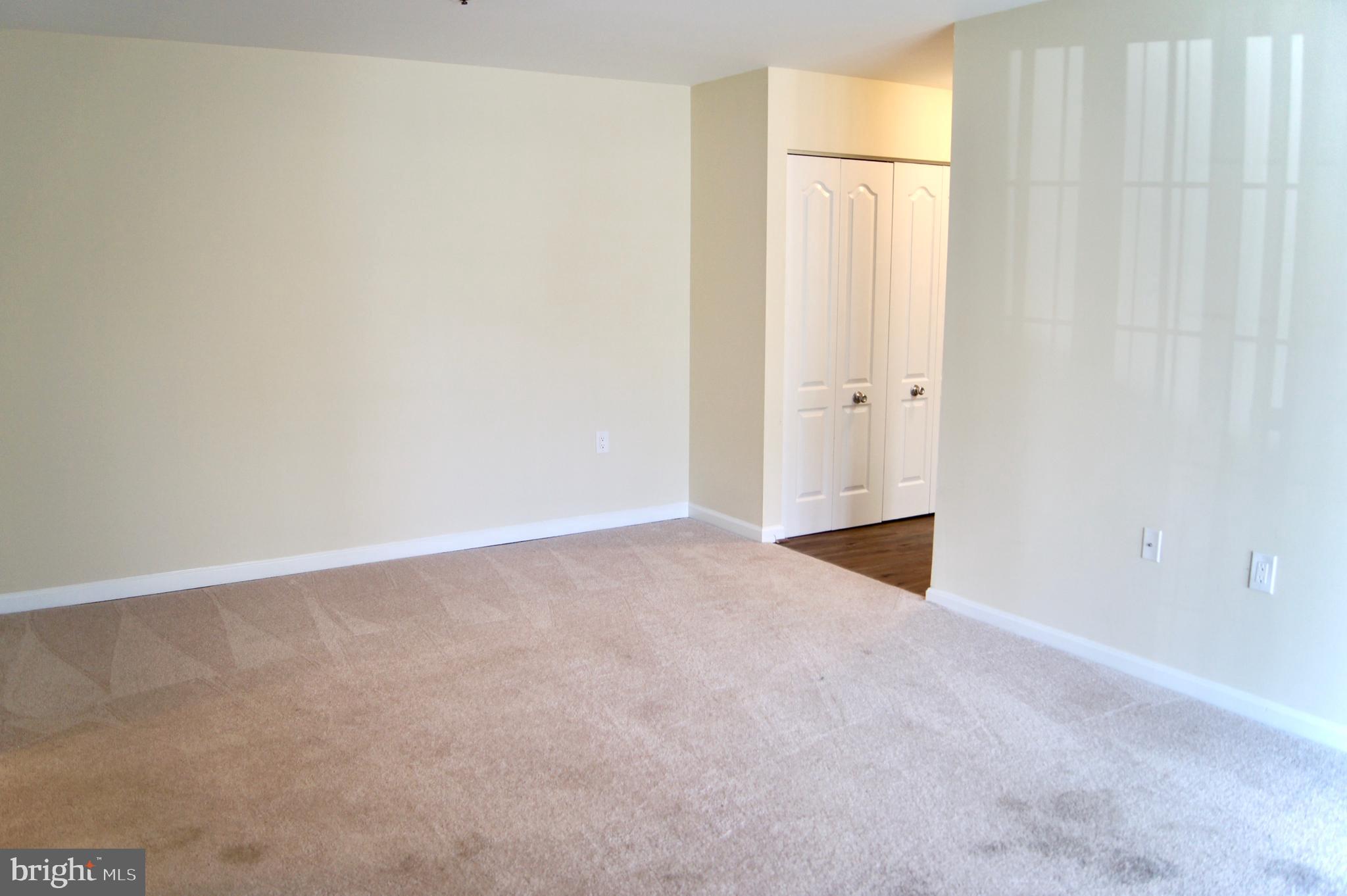 MONTGOMERY RUN - Residential Lease