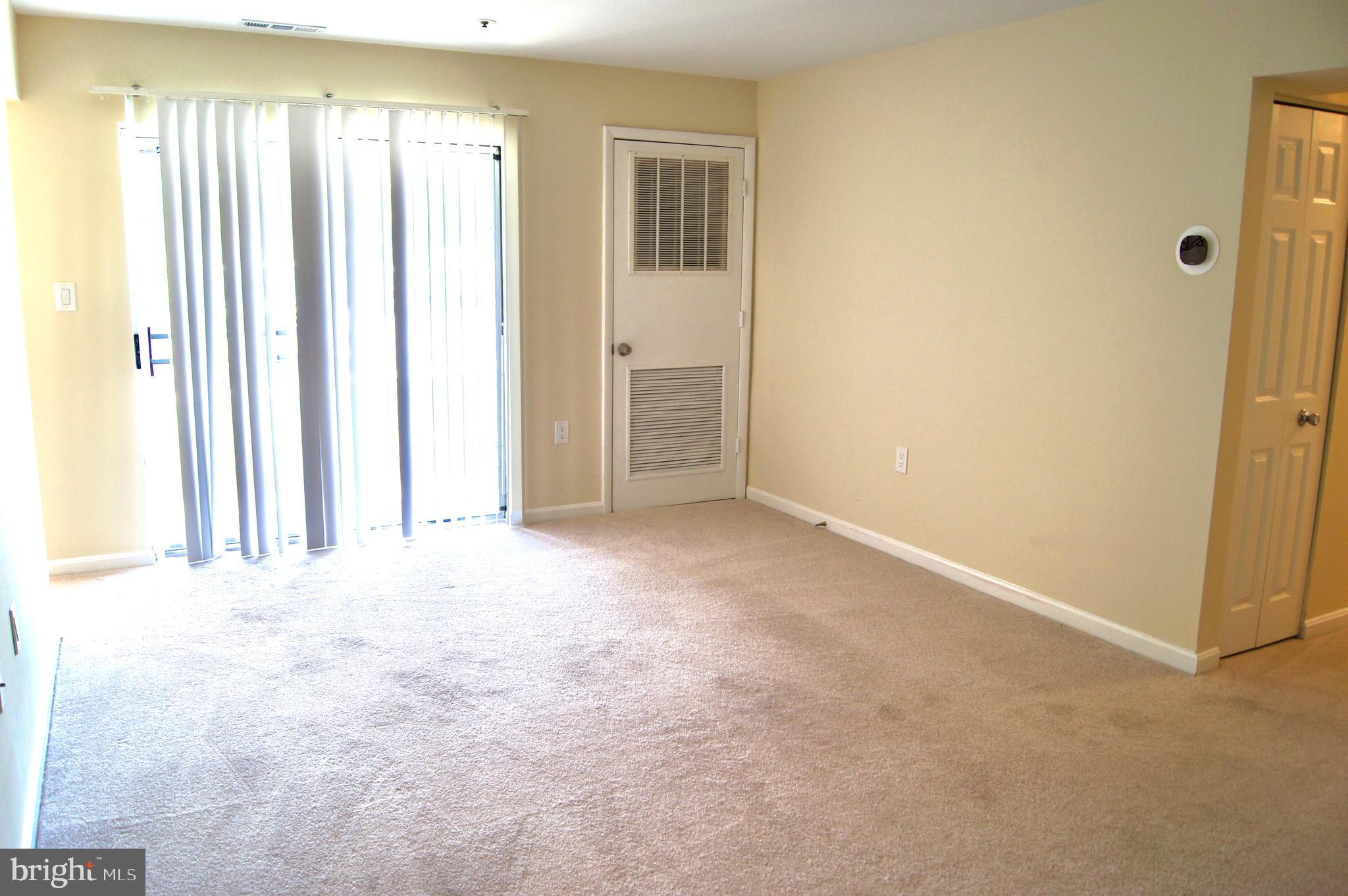 MONTGOMERY RUN - Residential Lease