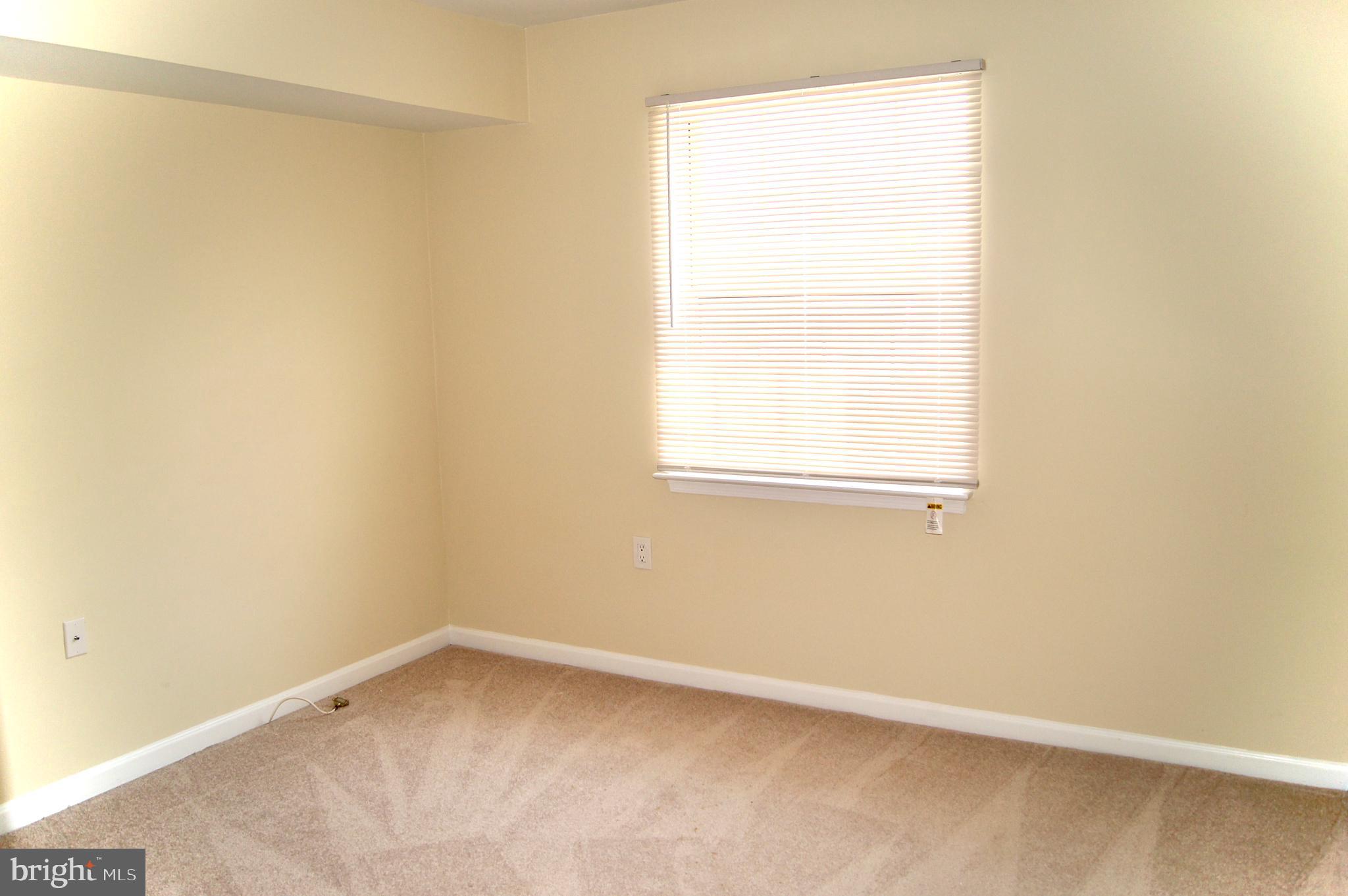 MONTGOMERY RUN - Residential Lease