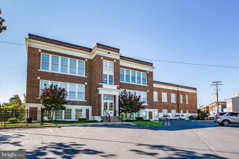 Condo For Sale - 900 Barton Street #304<br/> FREDERICKSBURG, VA 22401