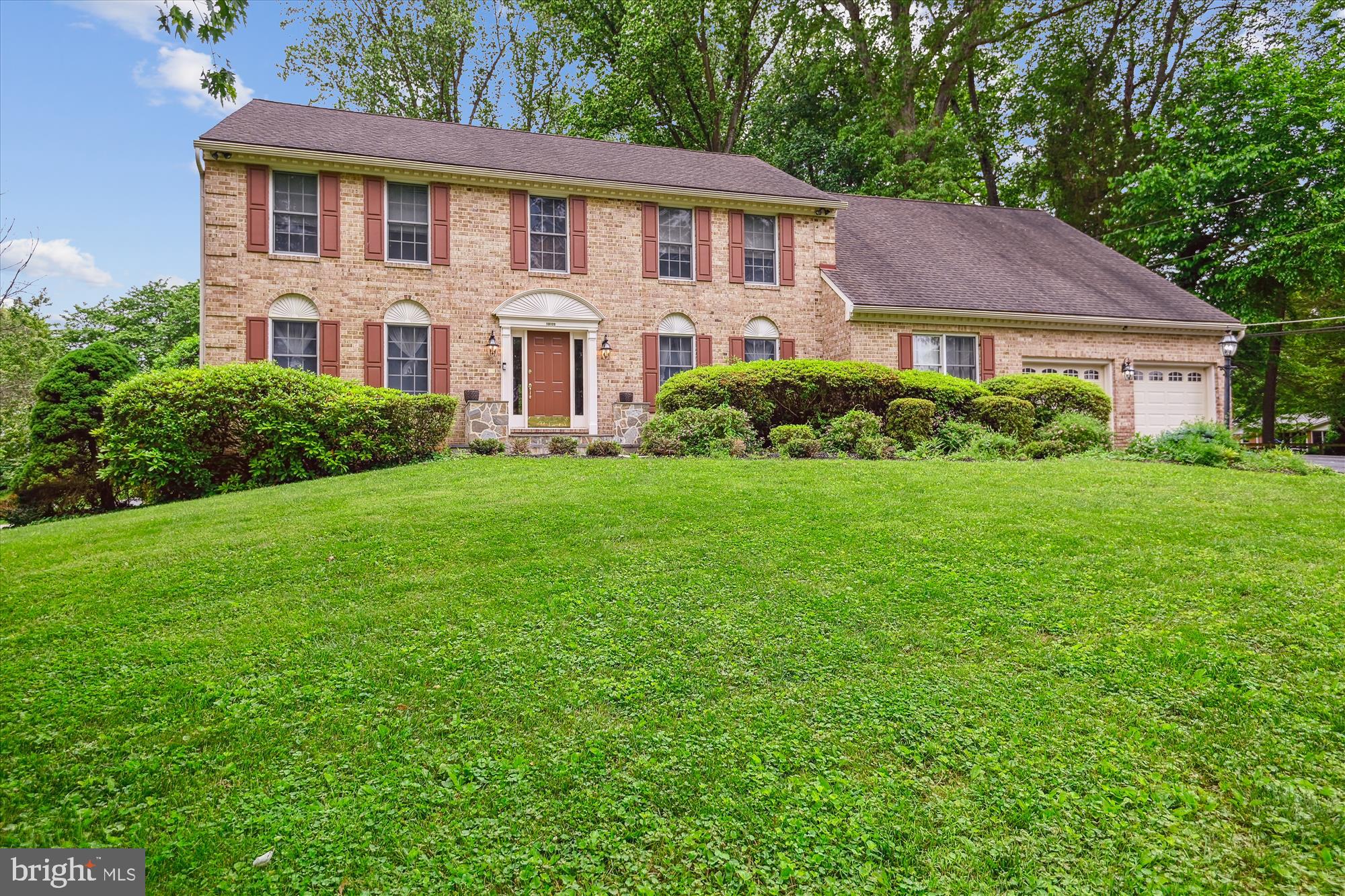 10120 FROST WAY