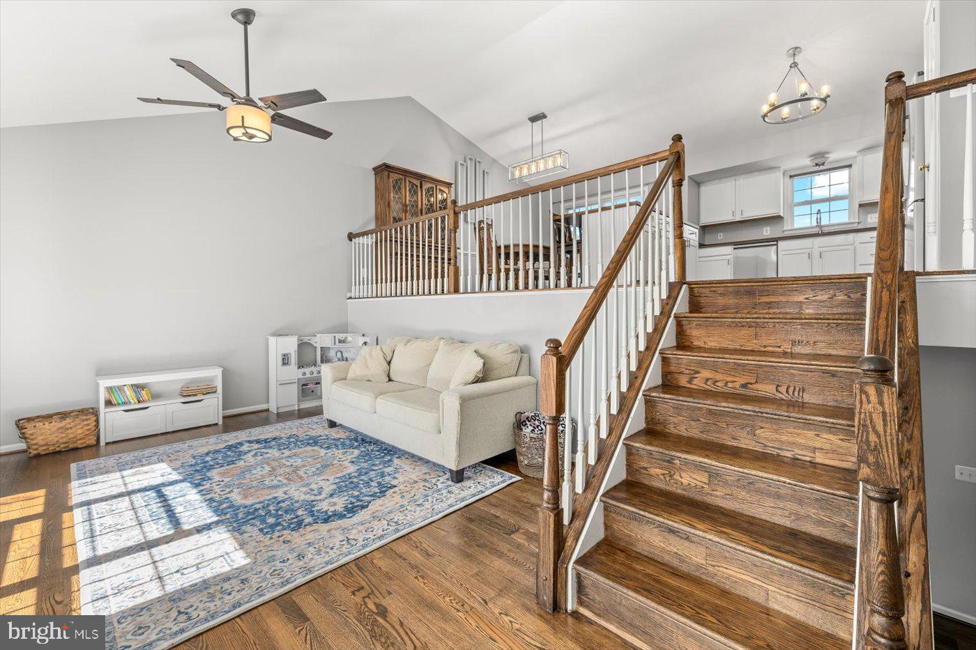 STRATFORD PLACE - Residential