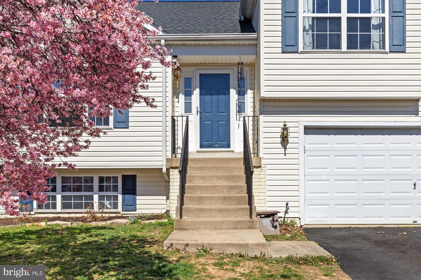 STRATFORD PLACE - Residential