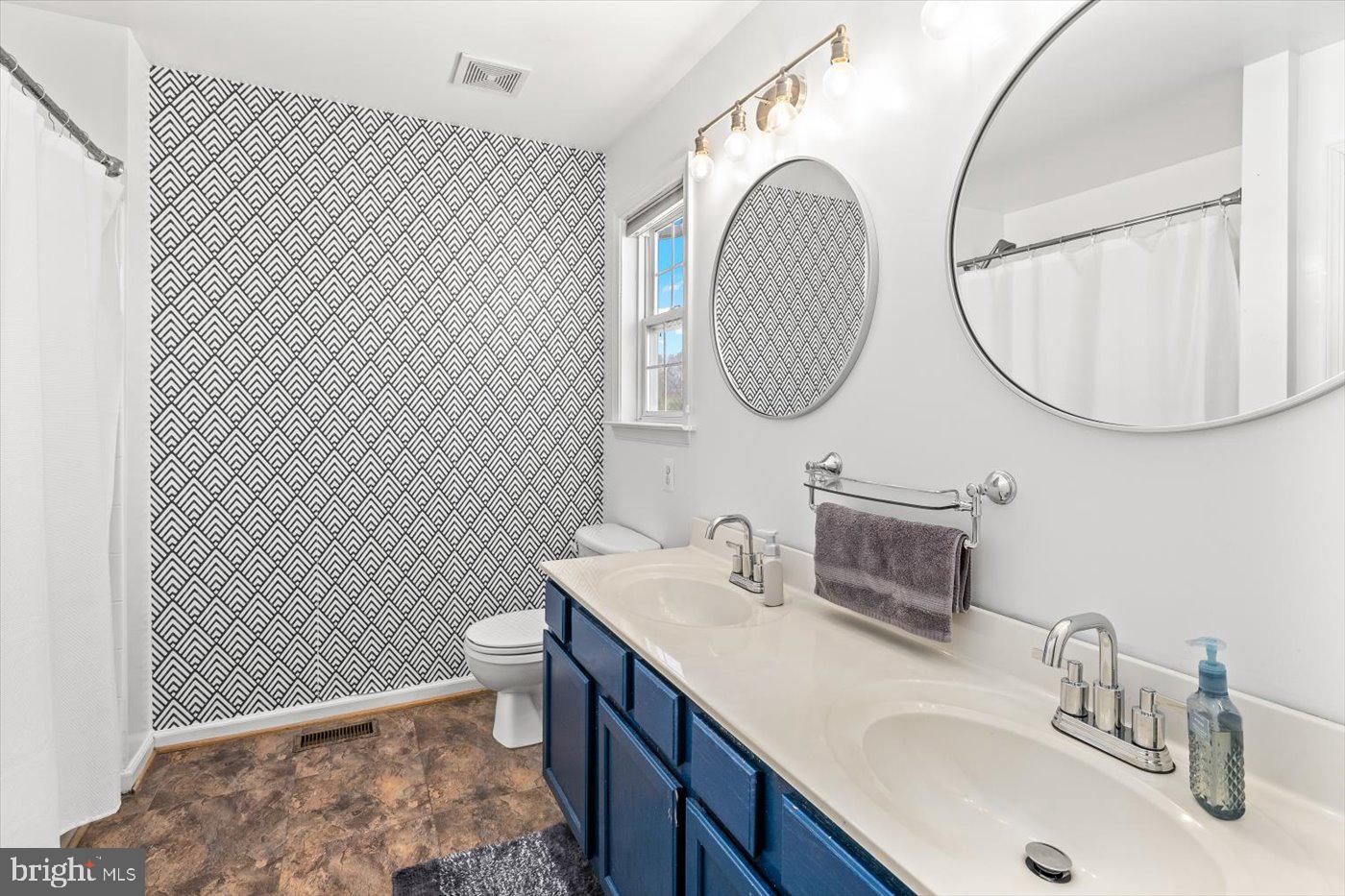 STRATFORD PLACE - Residential