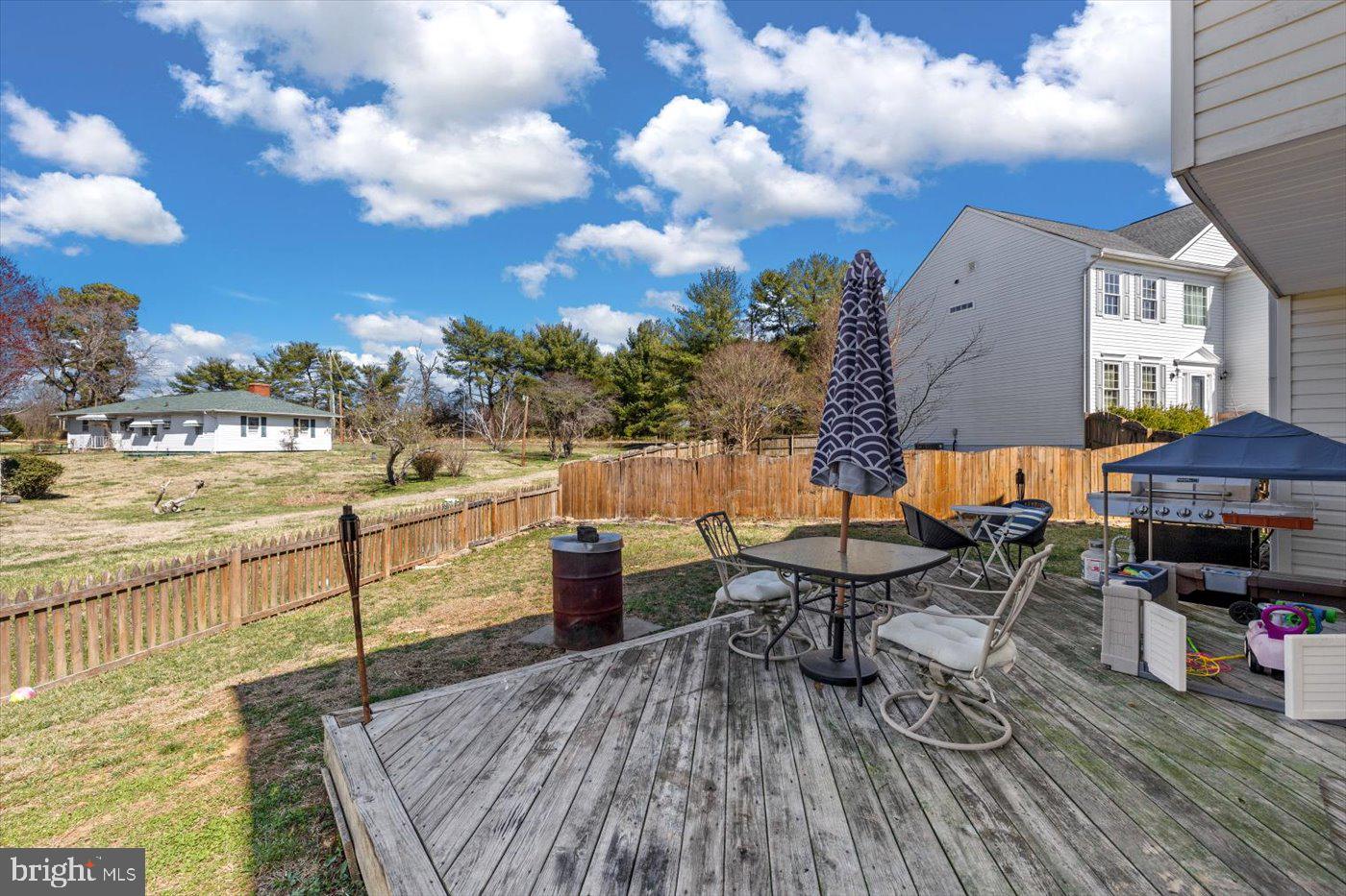 STRATFORD PLACE - Residential