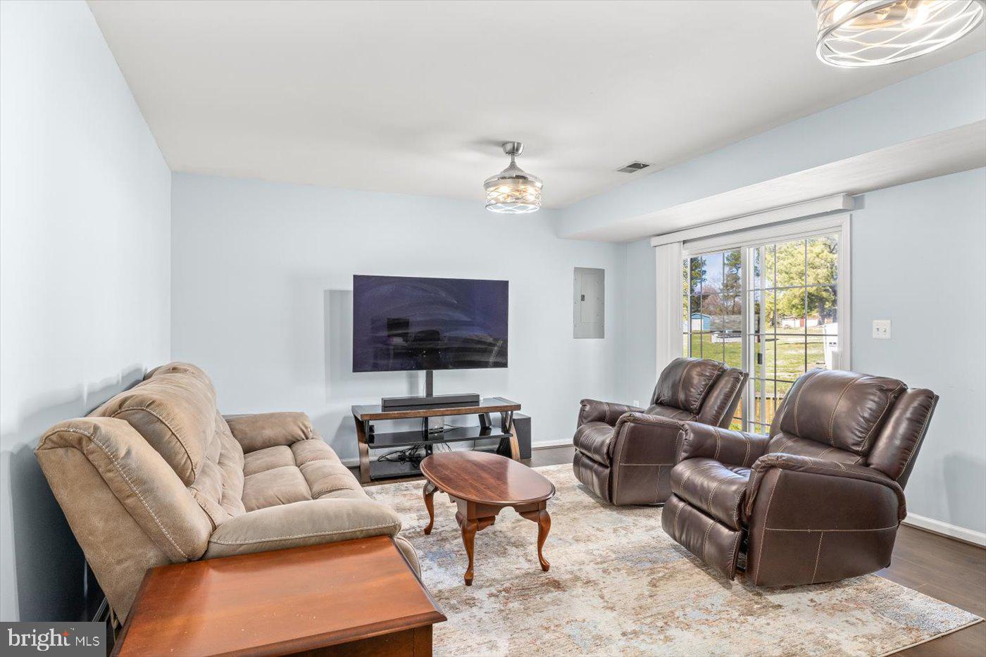 STRATFORD PLACE - Residential