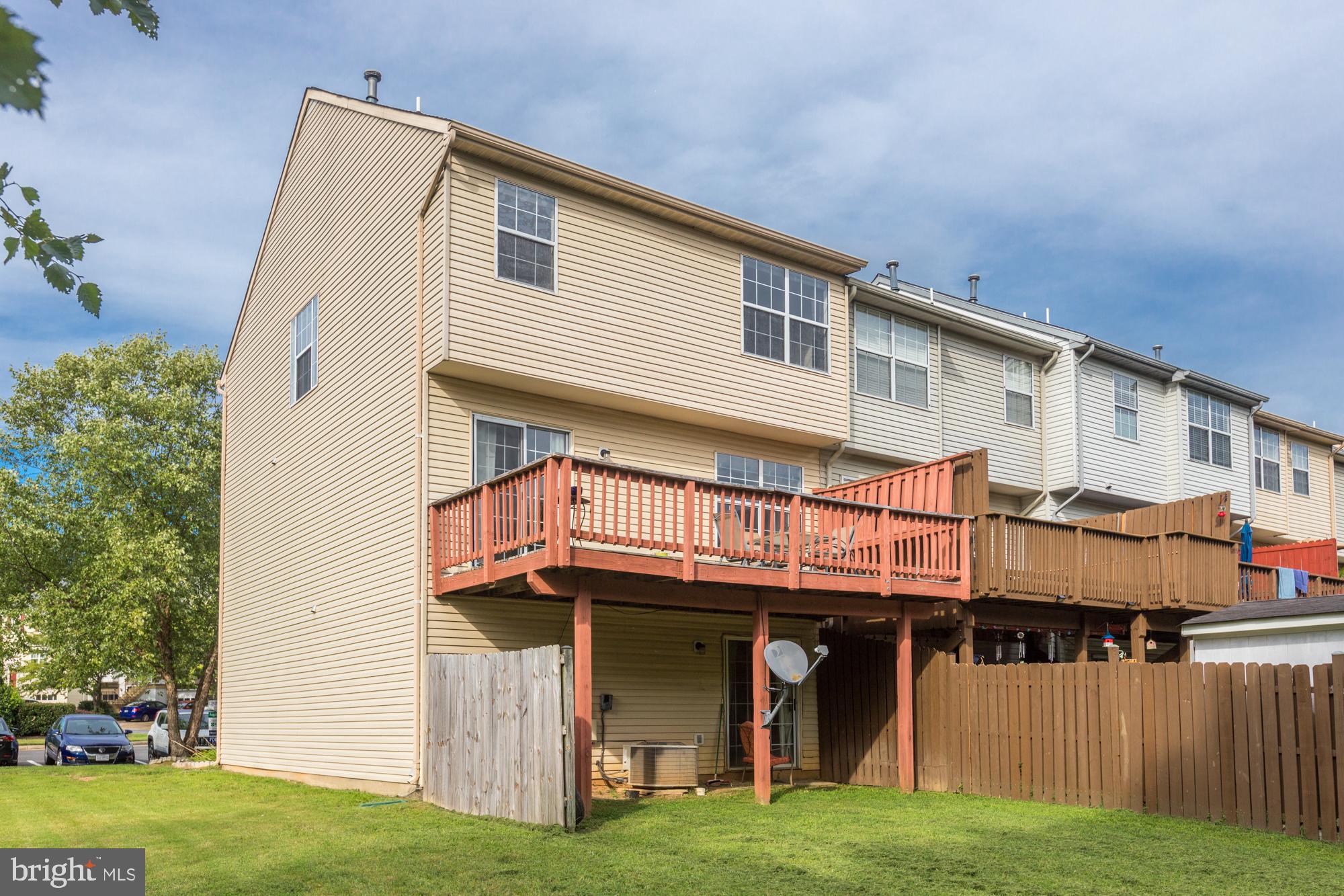 KINGS CREST AT SALEM STATION - Residential