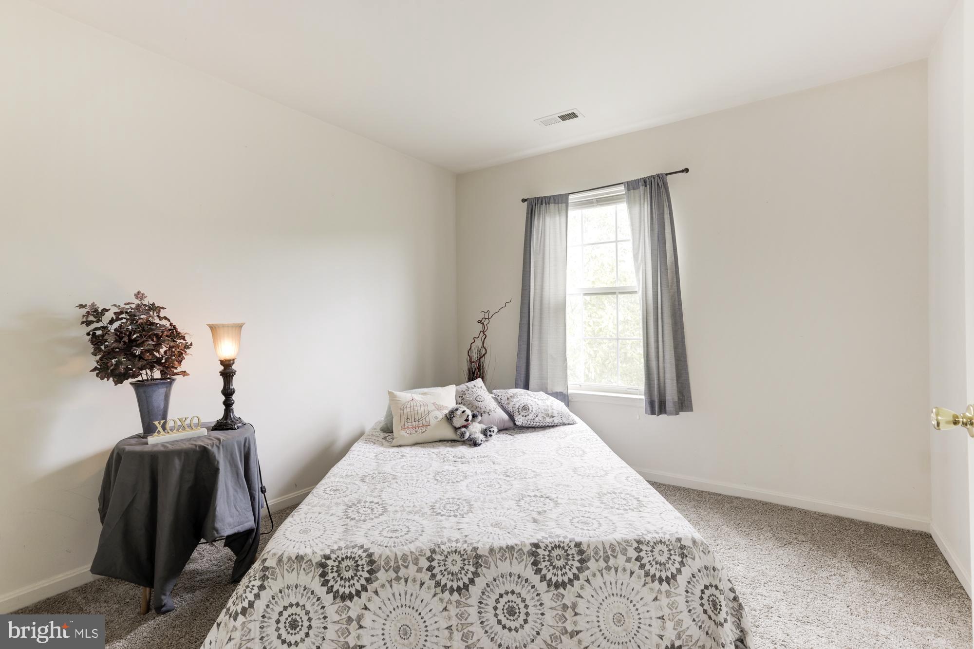 KINGS CREST AT SALEM STATION - Residential