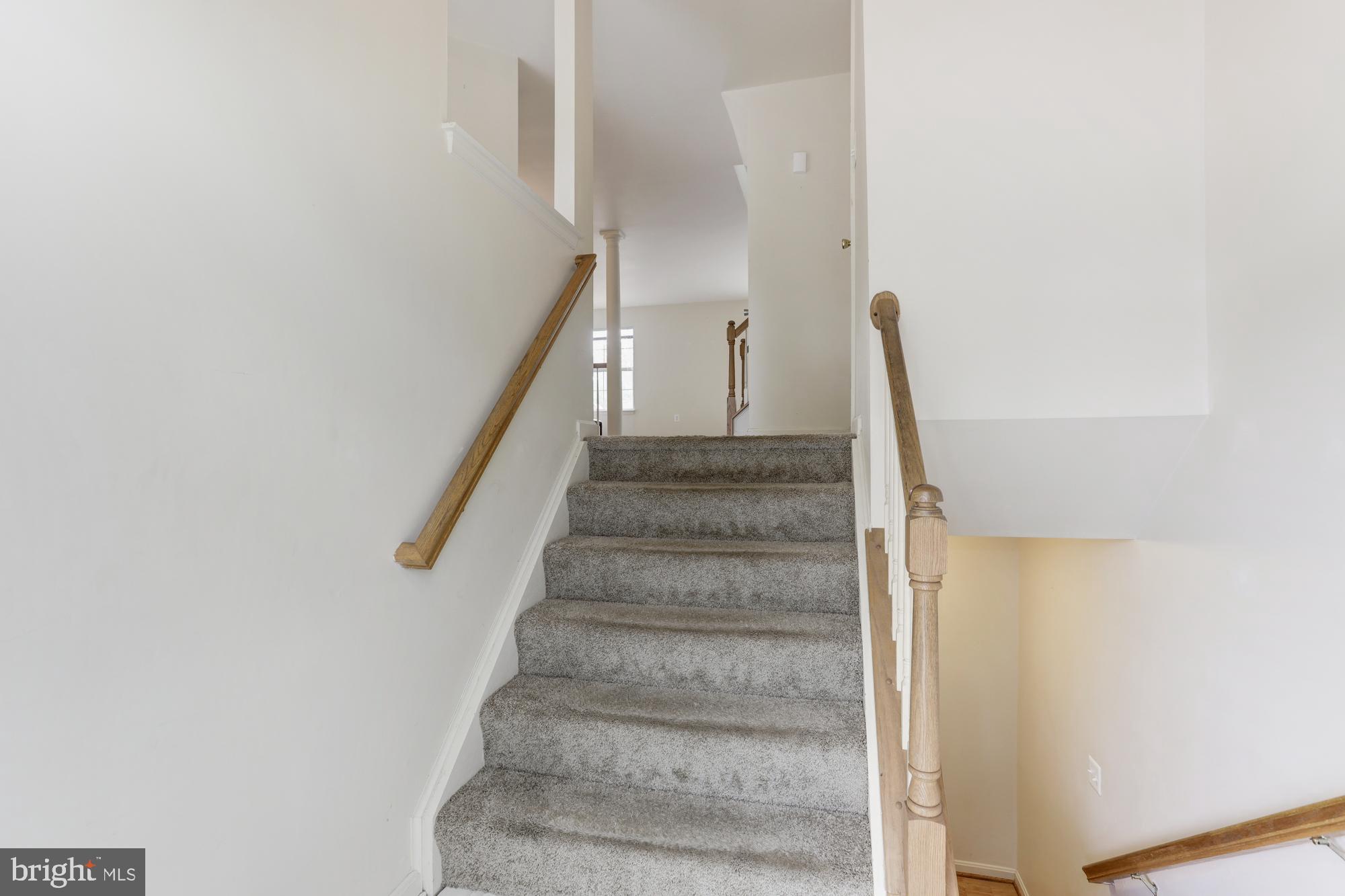 KINGS CREST AT SALEM STATION - Residential