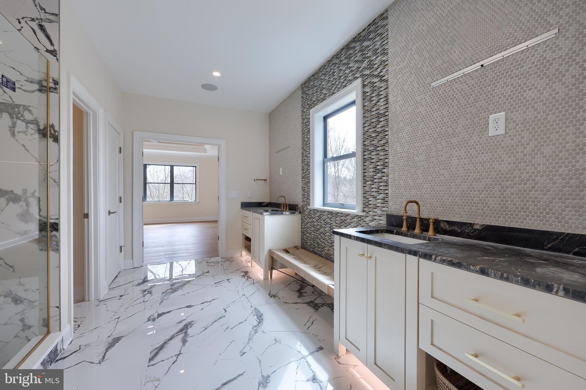 BROOKLAWN - Residential