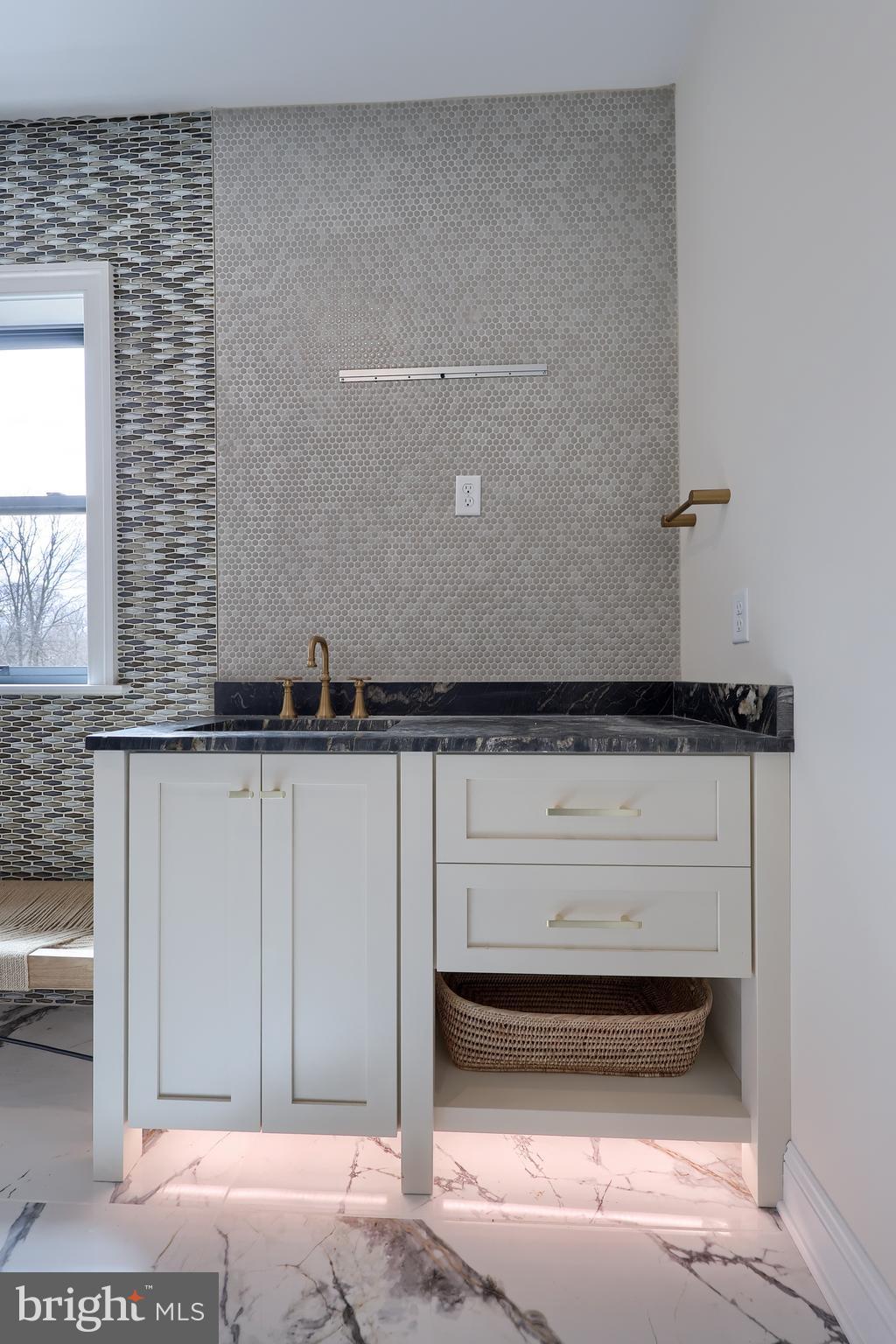 BROOKLAWN - Residential