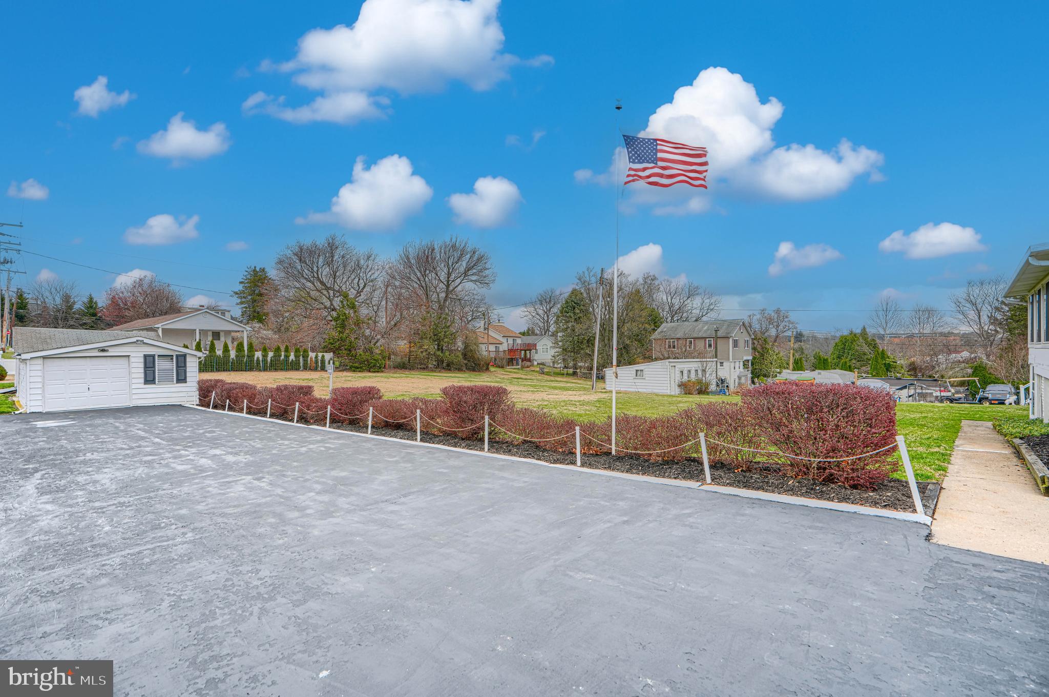 PIKESVILLE FARMS - Residential