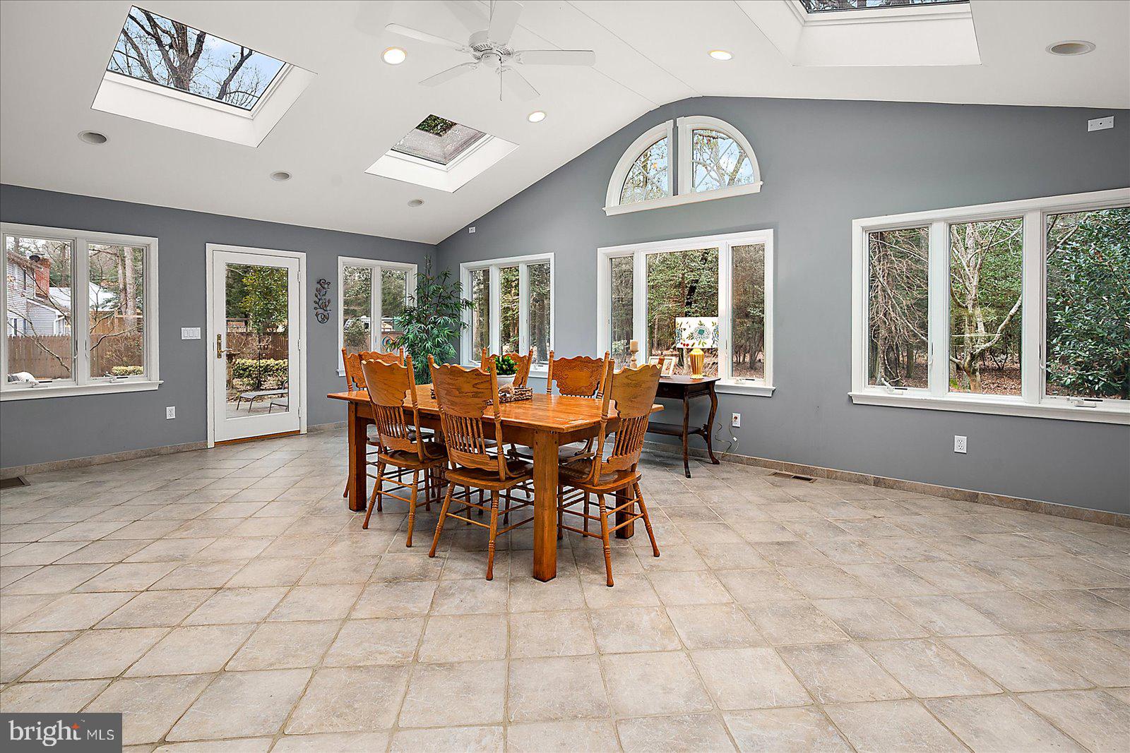 3940 DEVONSHIRE DRIVE