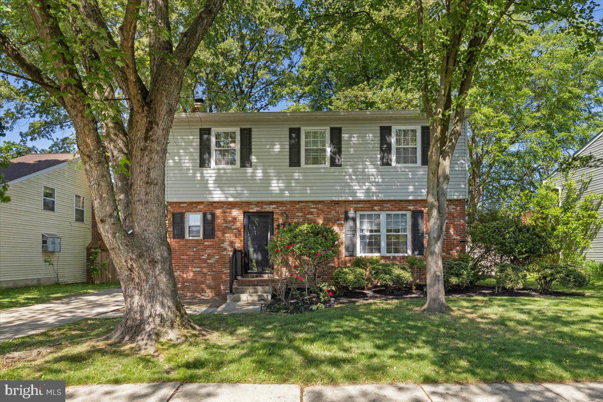 1745 REMINGTON DRIVE