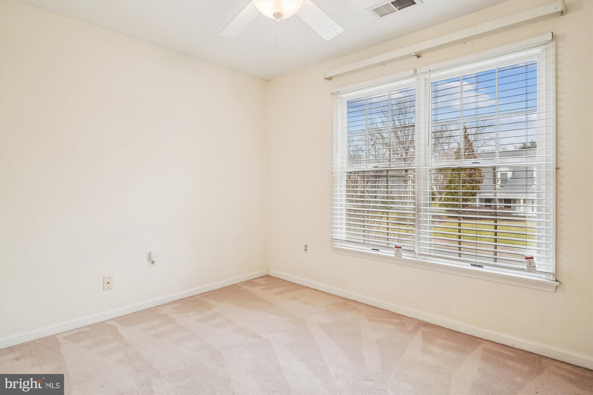 ANNAPOLIS COVE - Residential