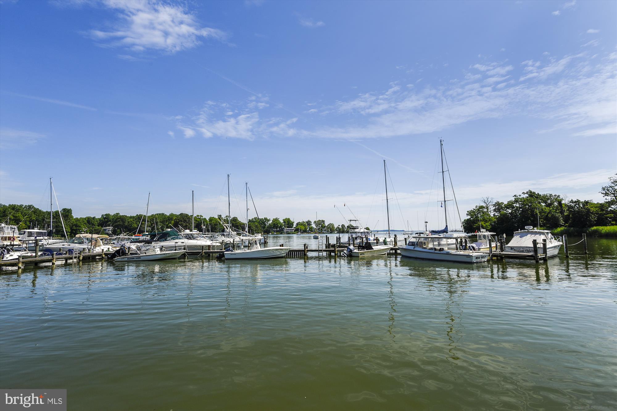 ANNAPOLIS COVE - Residential