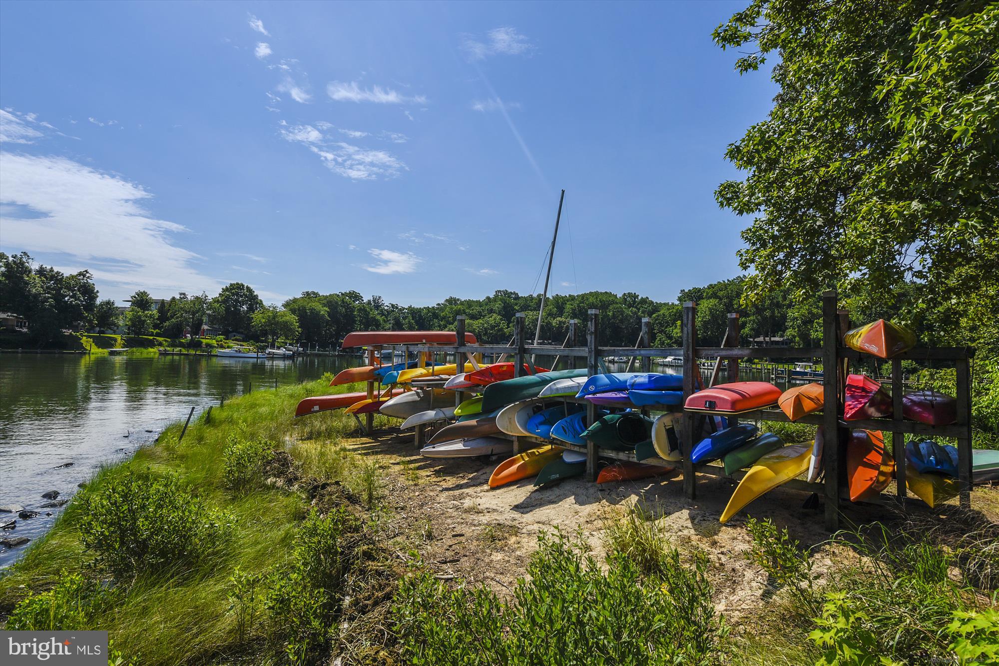 ANNAPOLIS COVE - Residential